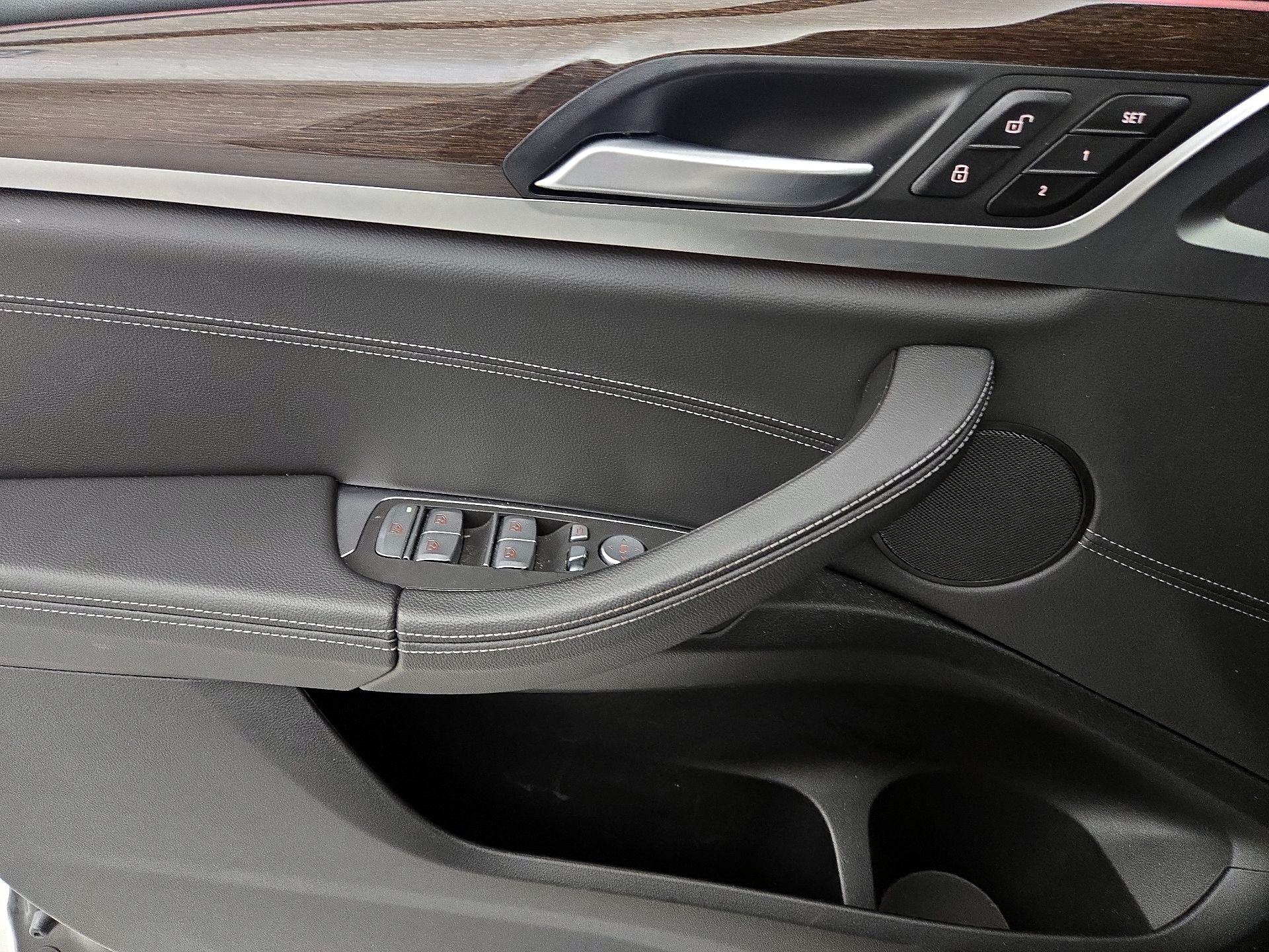 Thumbnail: 2021 BMW X3 - 12