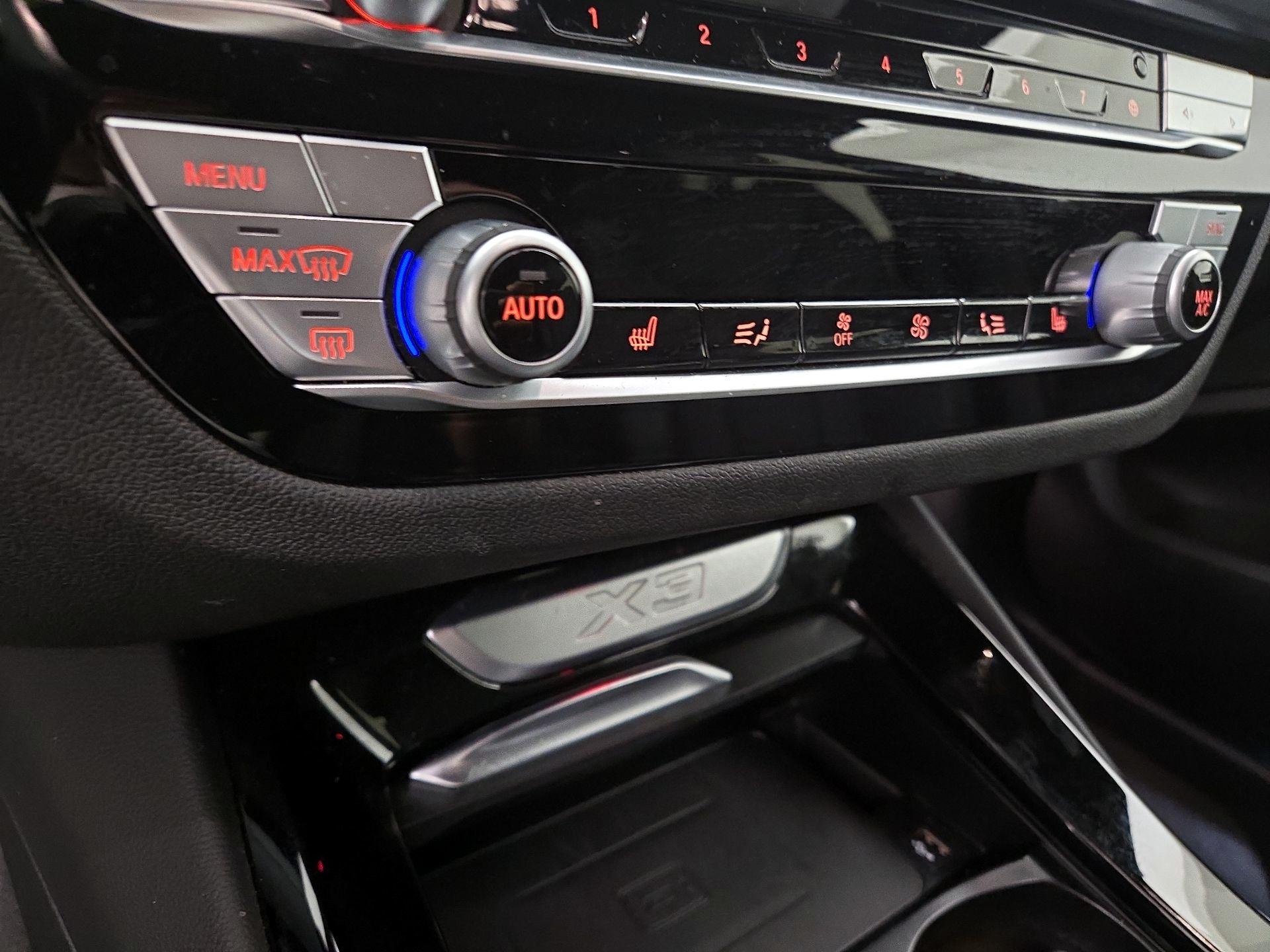 Thumbnail: 2021 BMW X3 - 16