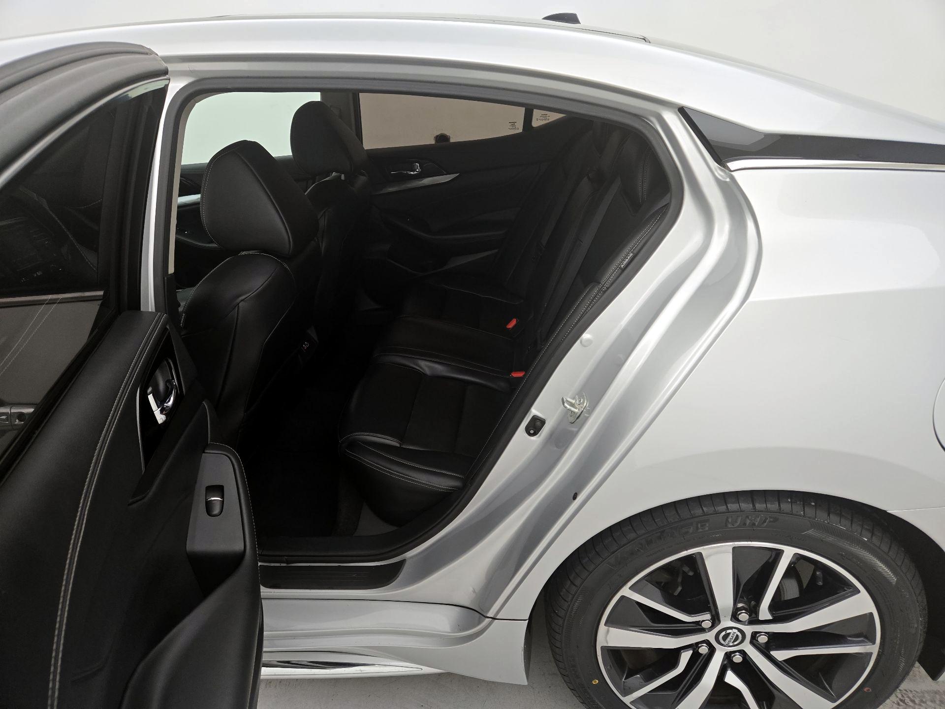 Thumbnail: 2020 Nissan Maxima - 20