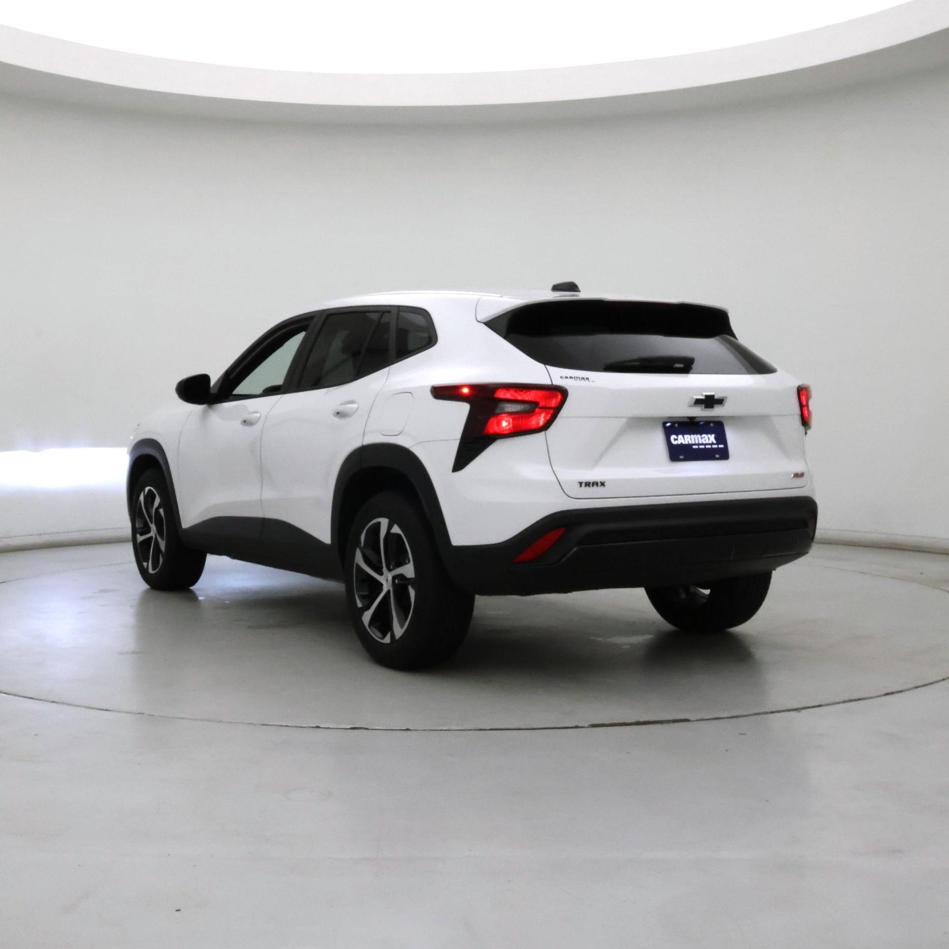 Thumbnail: 2025 Chevrolet Trax - 2