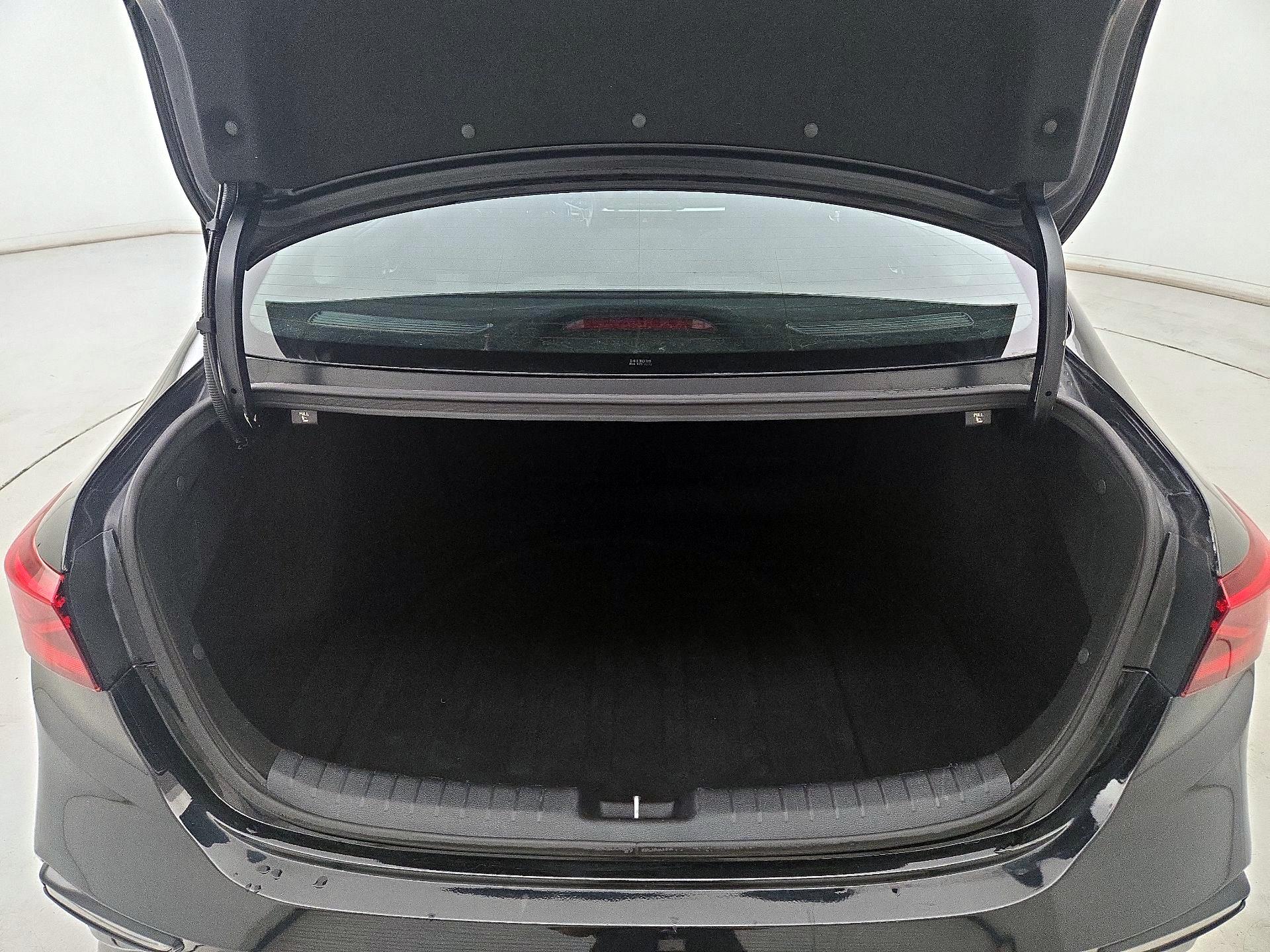 Thumbnail: 2019 Kia Forte - 20