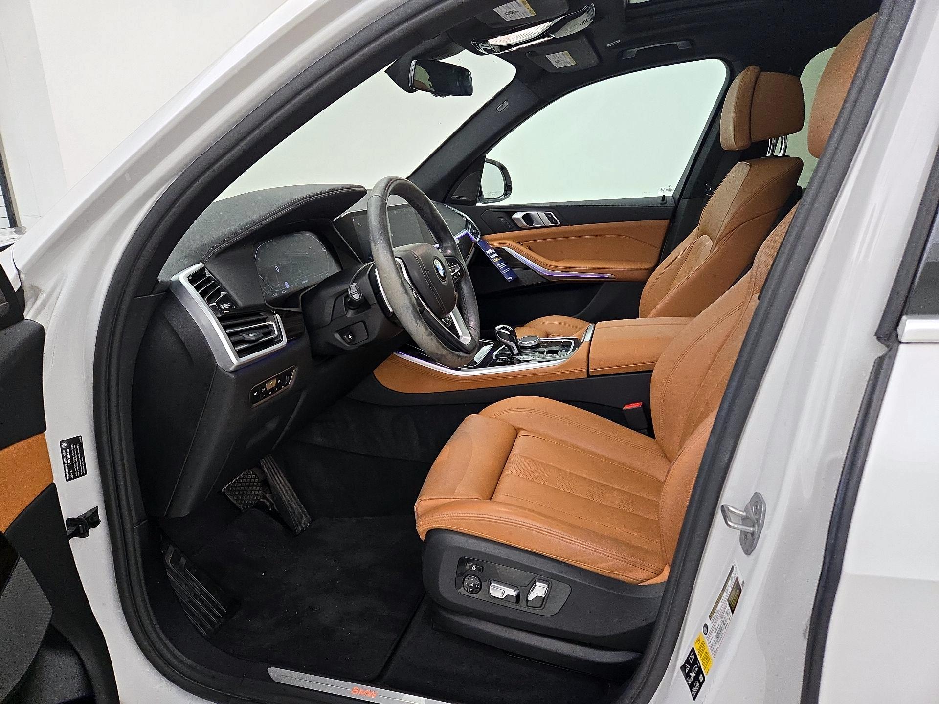 Thumbnail: 2021 BMW X5 - 11