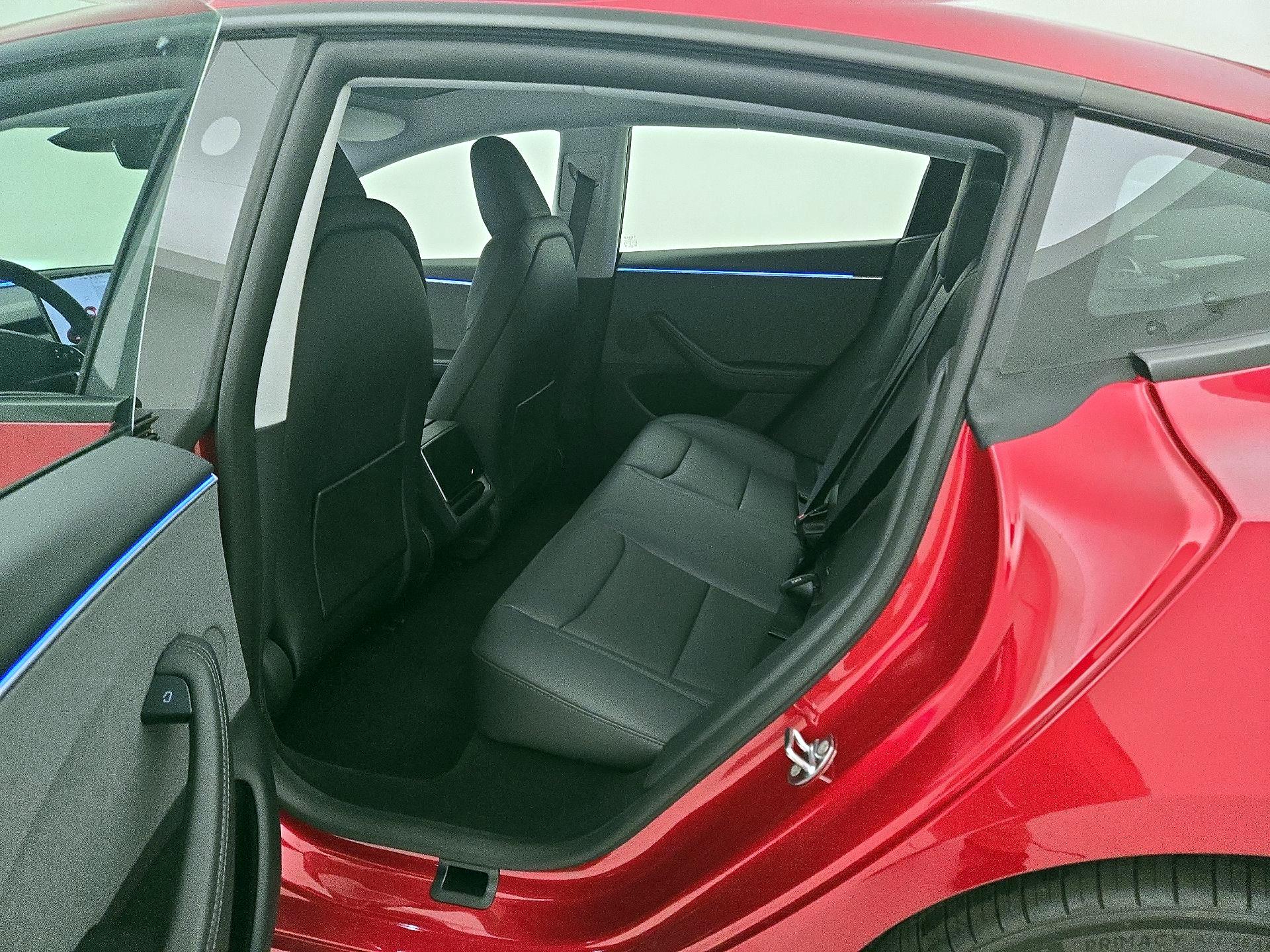 Thumbnail: 2025 Tesla Model 3 - 19