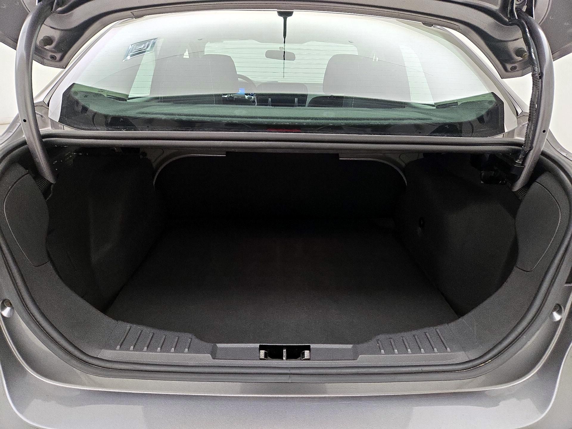 Thumbnail: 2013 Ford Focus - 18