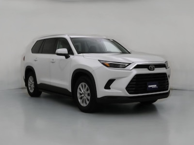 White 2024 Toyota Grand Highlander XLE