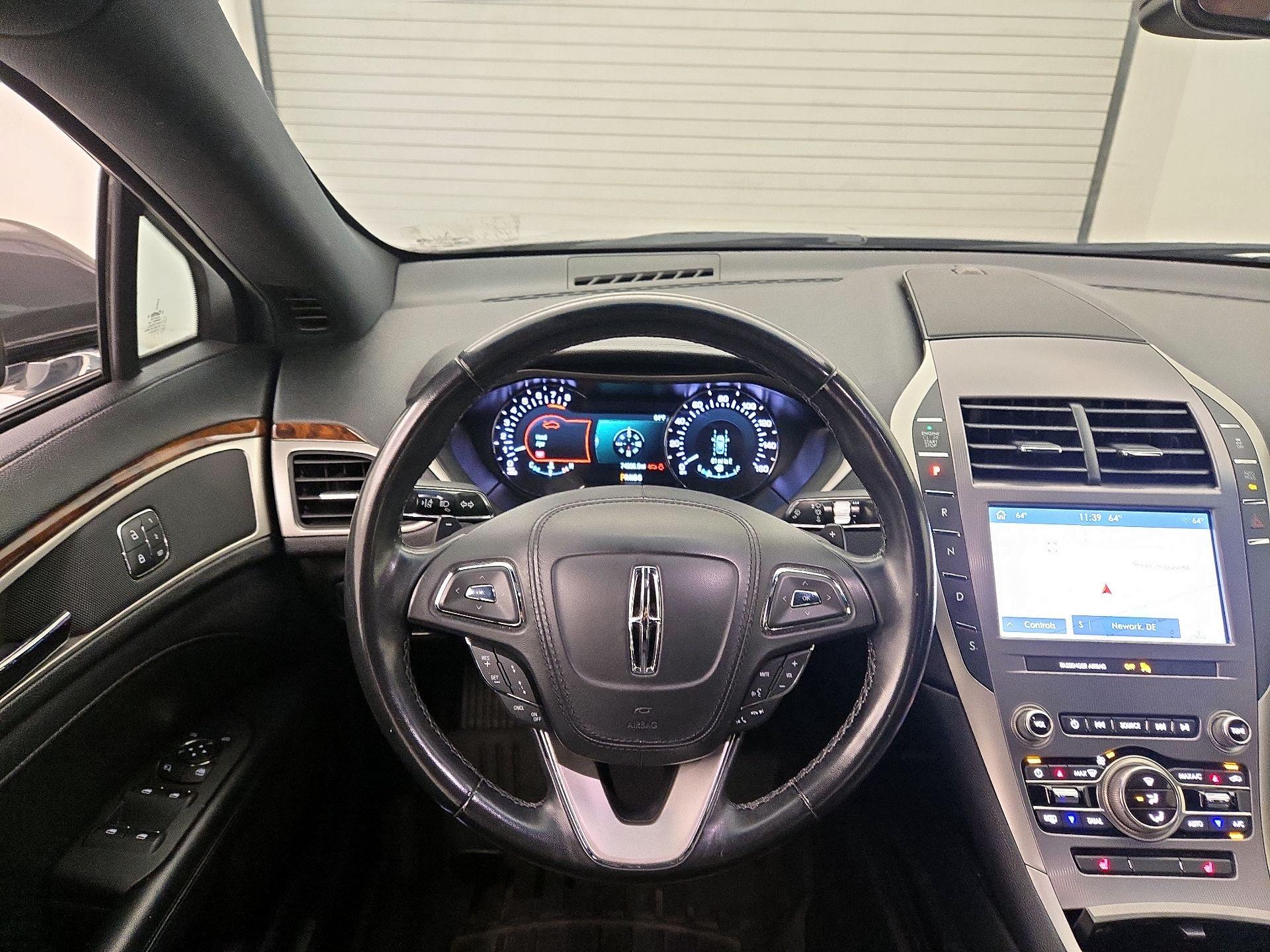 Thumbnail: 2019 Lincoln MKZ - 10