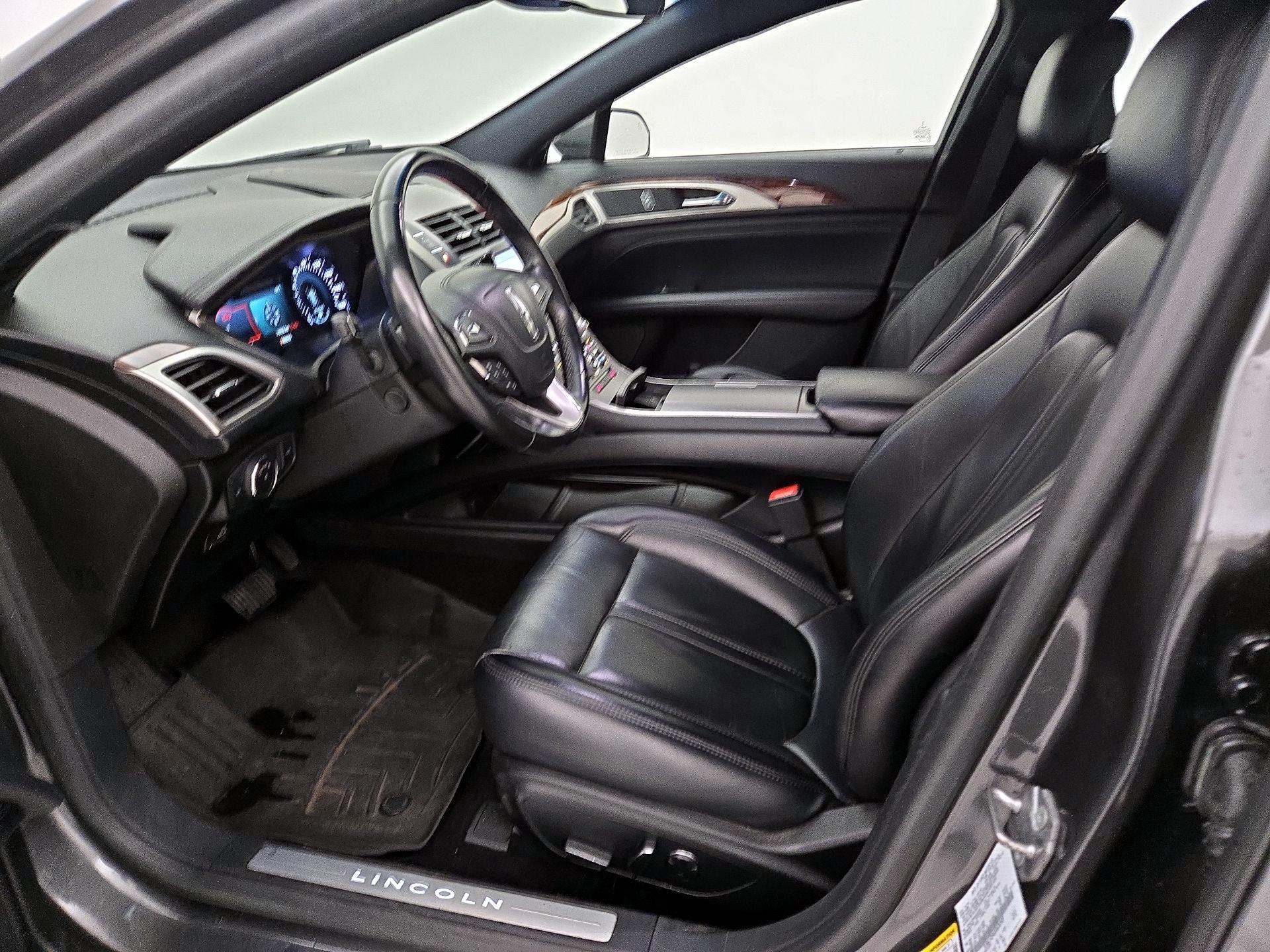 Thumbnail: 2019 Lincoln MKZ - 11