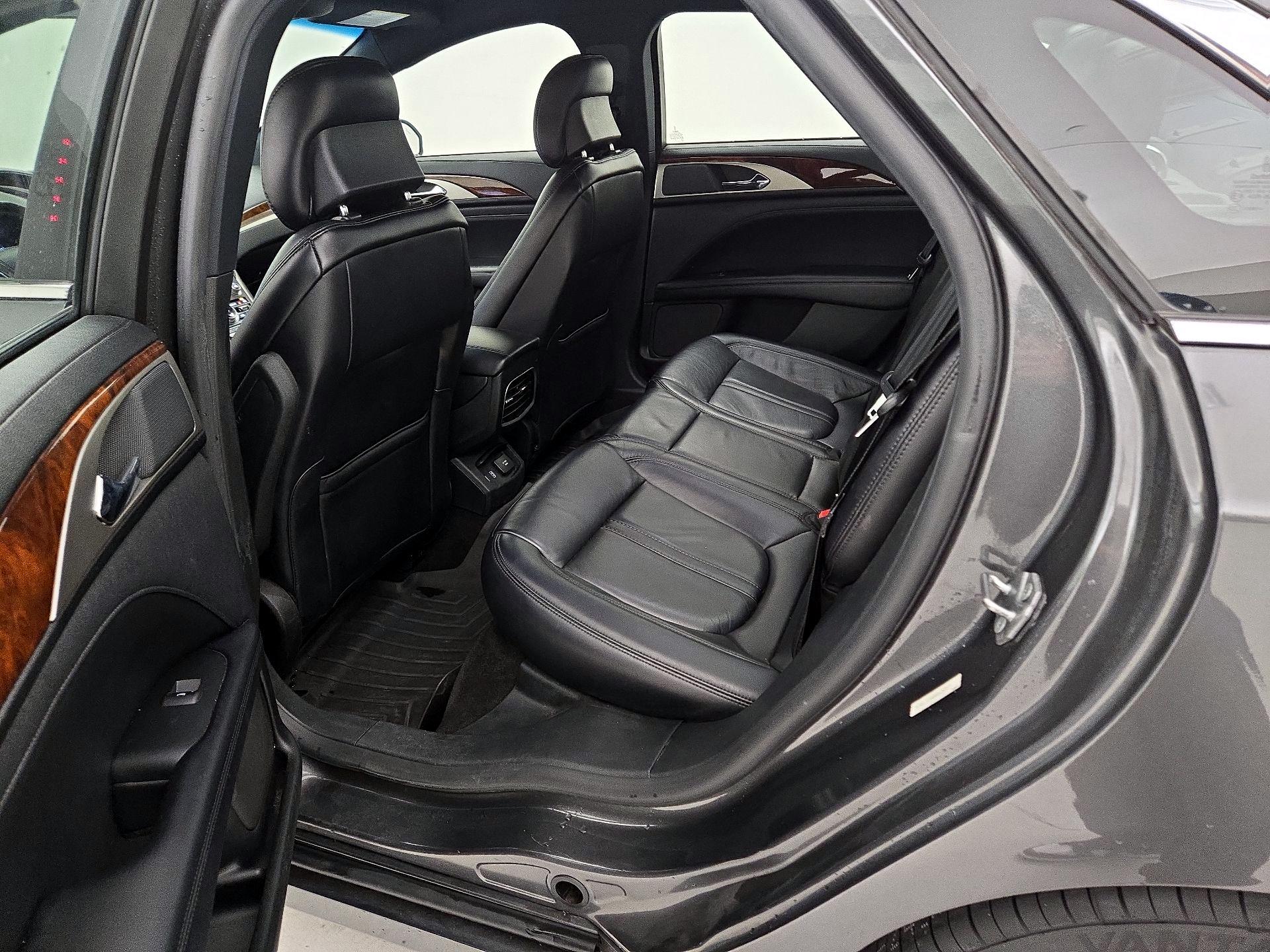Thumbnail: 2019 Lincoln MKZ - 19