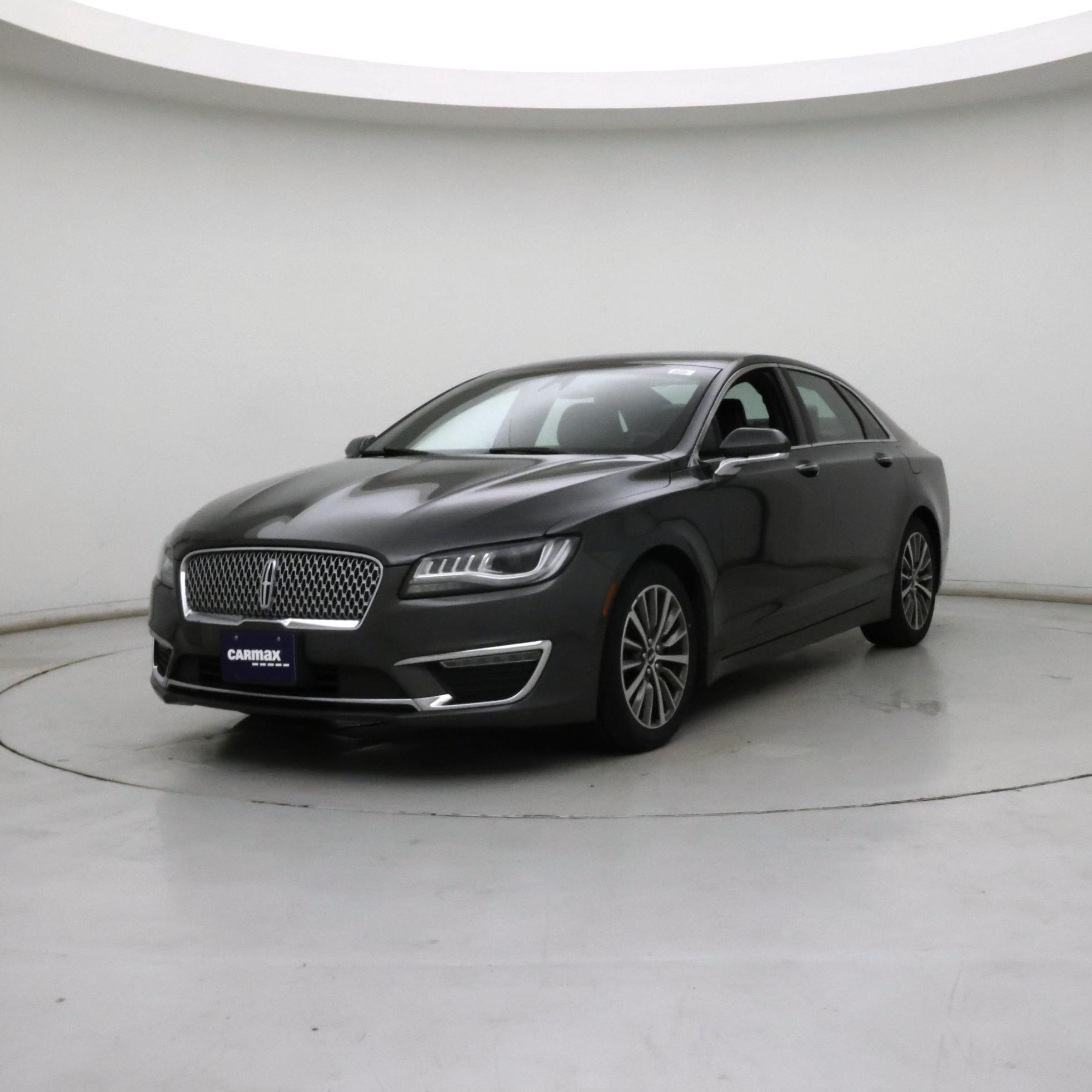 Thumbnail: 2019 Lincoln MKZ - 4