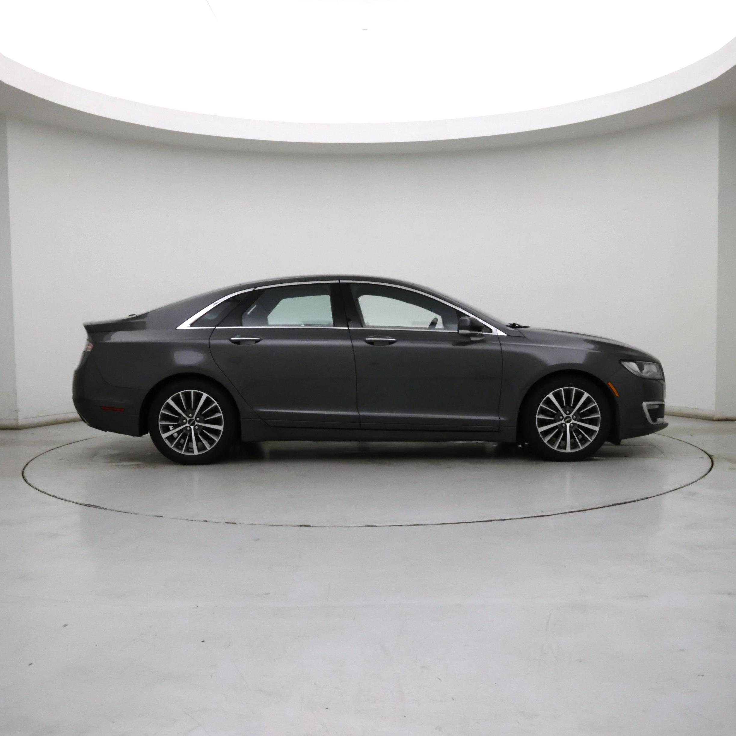 Thumbnail: 2019 Lincoln MKZ - 7