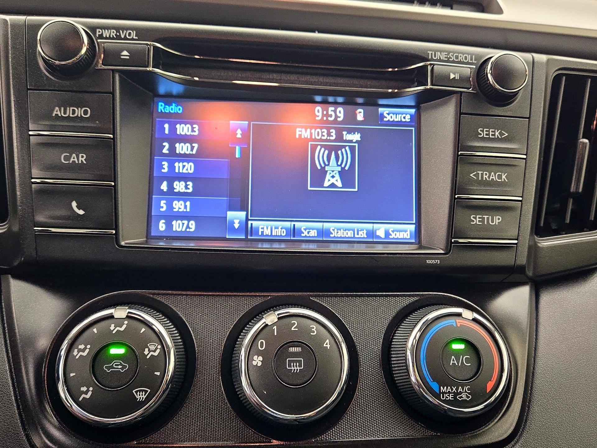 Thumbnail: 2018 Toyota RAV4 - 14