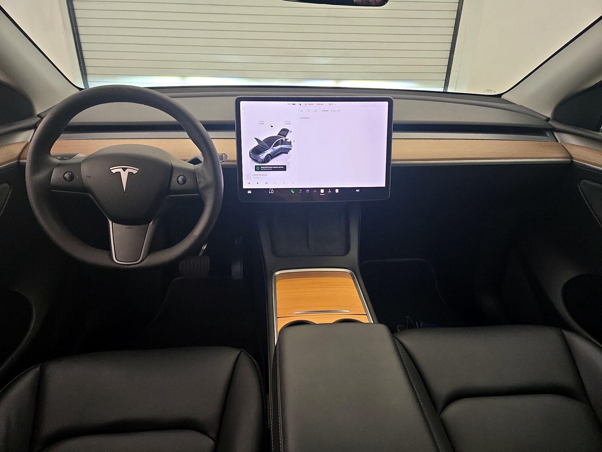 Thumbnail: 2023 Tesla Model Y - 9