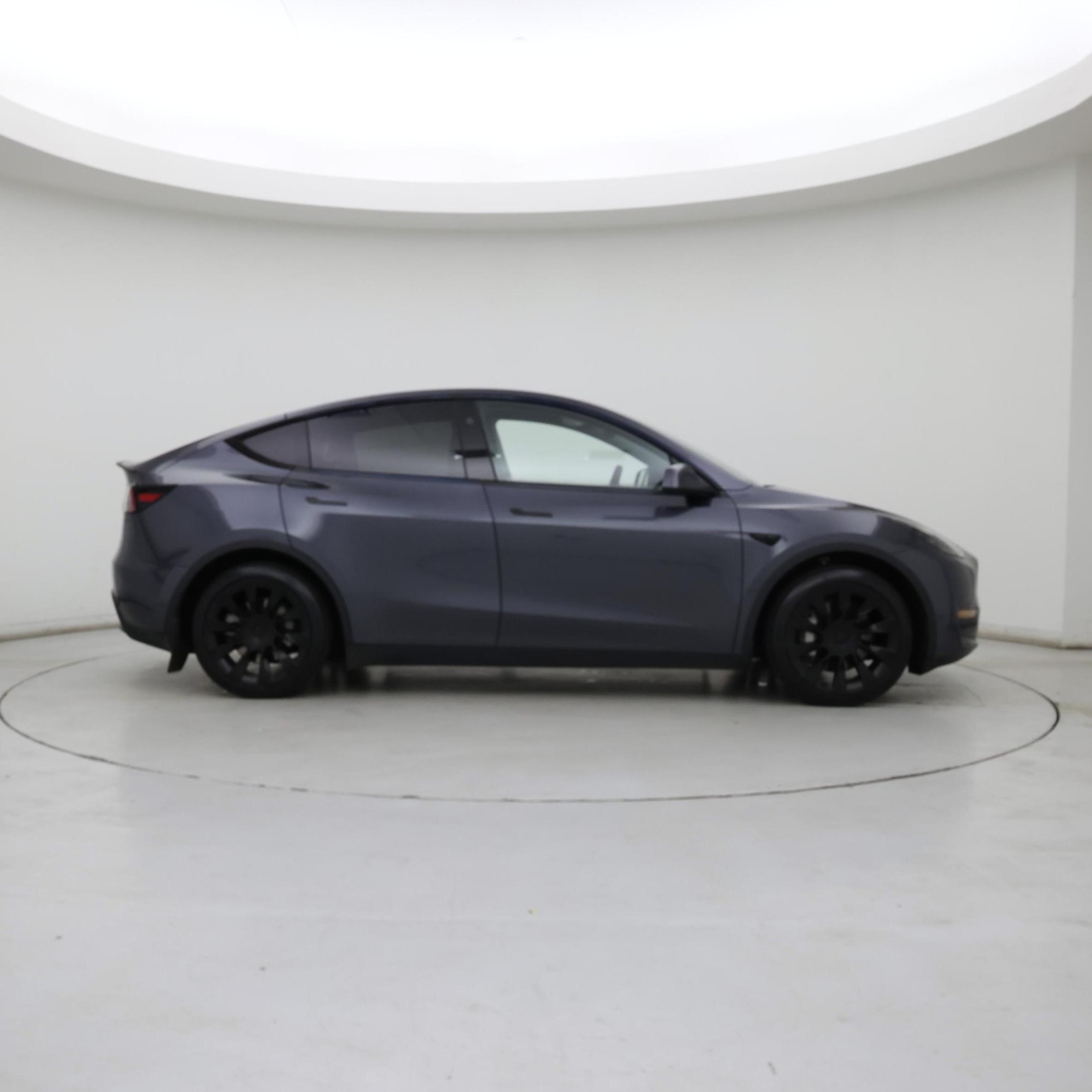 Thumbnail: 2023 Tesla Model Y - 7
