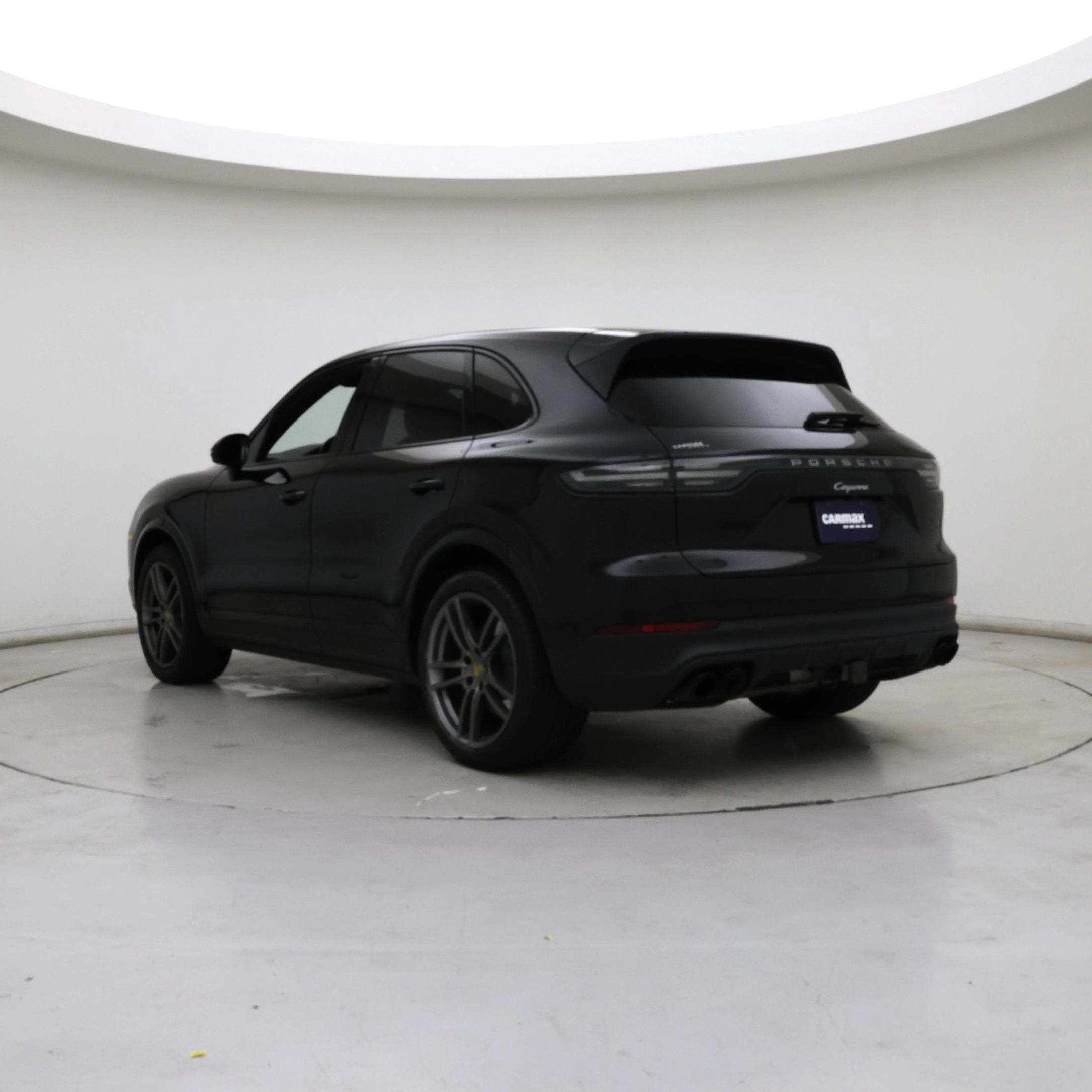Thumbnail: 2019 Porsche Cayenne - 2