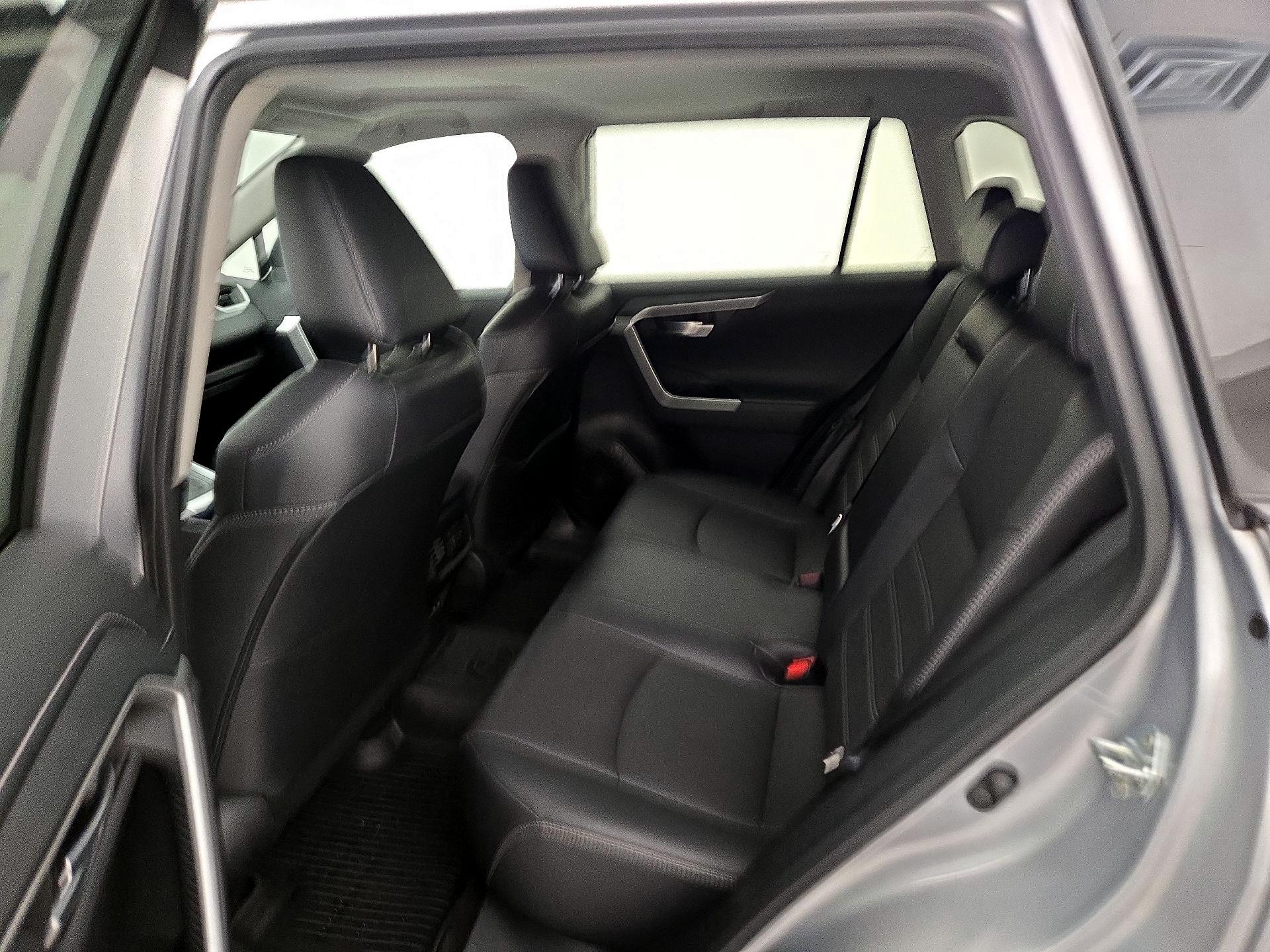 Thumbnail: 2023 Toyota RAV4 - 20