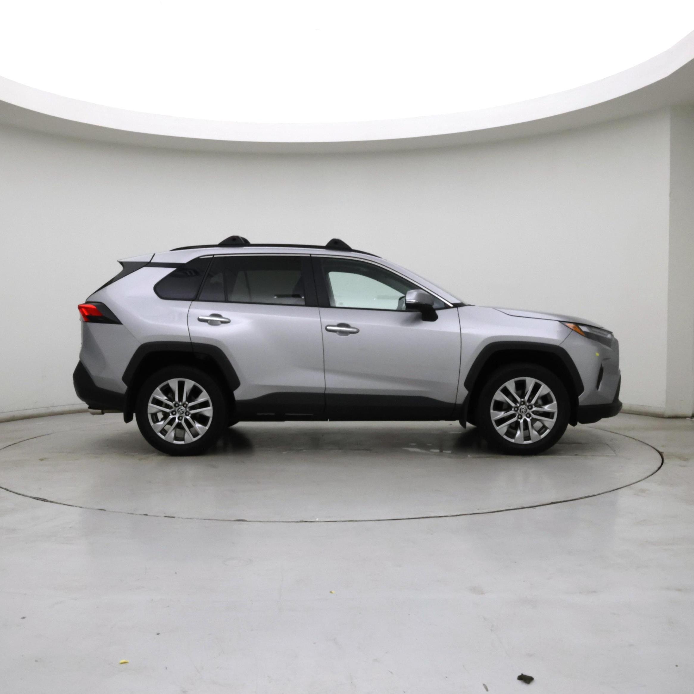 Thumbnail: 2023 Toyota RAV4 - 7