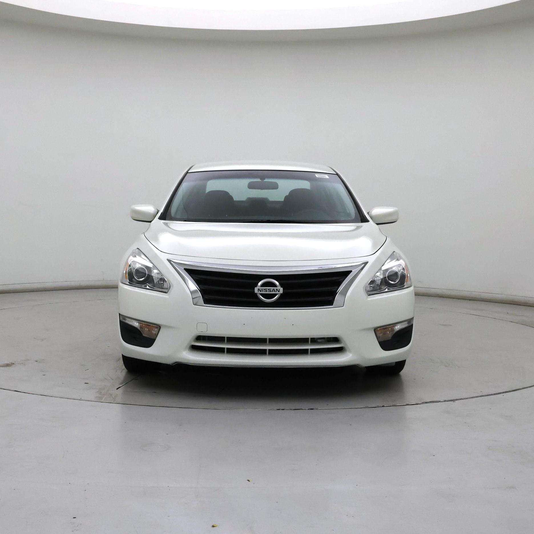Thumbnail: 2015 Nissan Altima - 5
