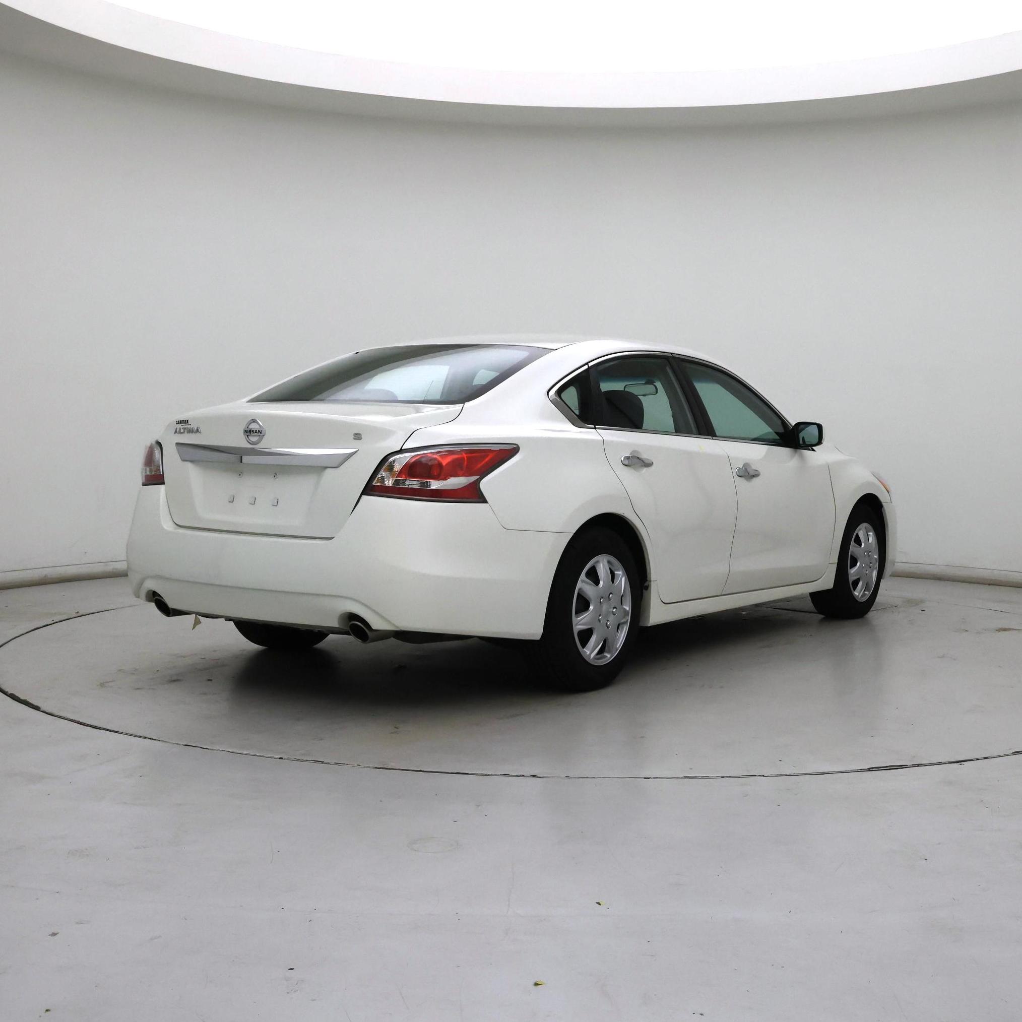 Thumbnail: 2015 Nissan Altima - 8