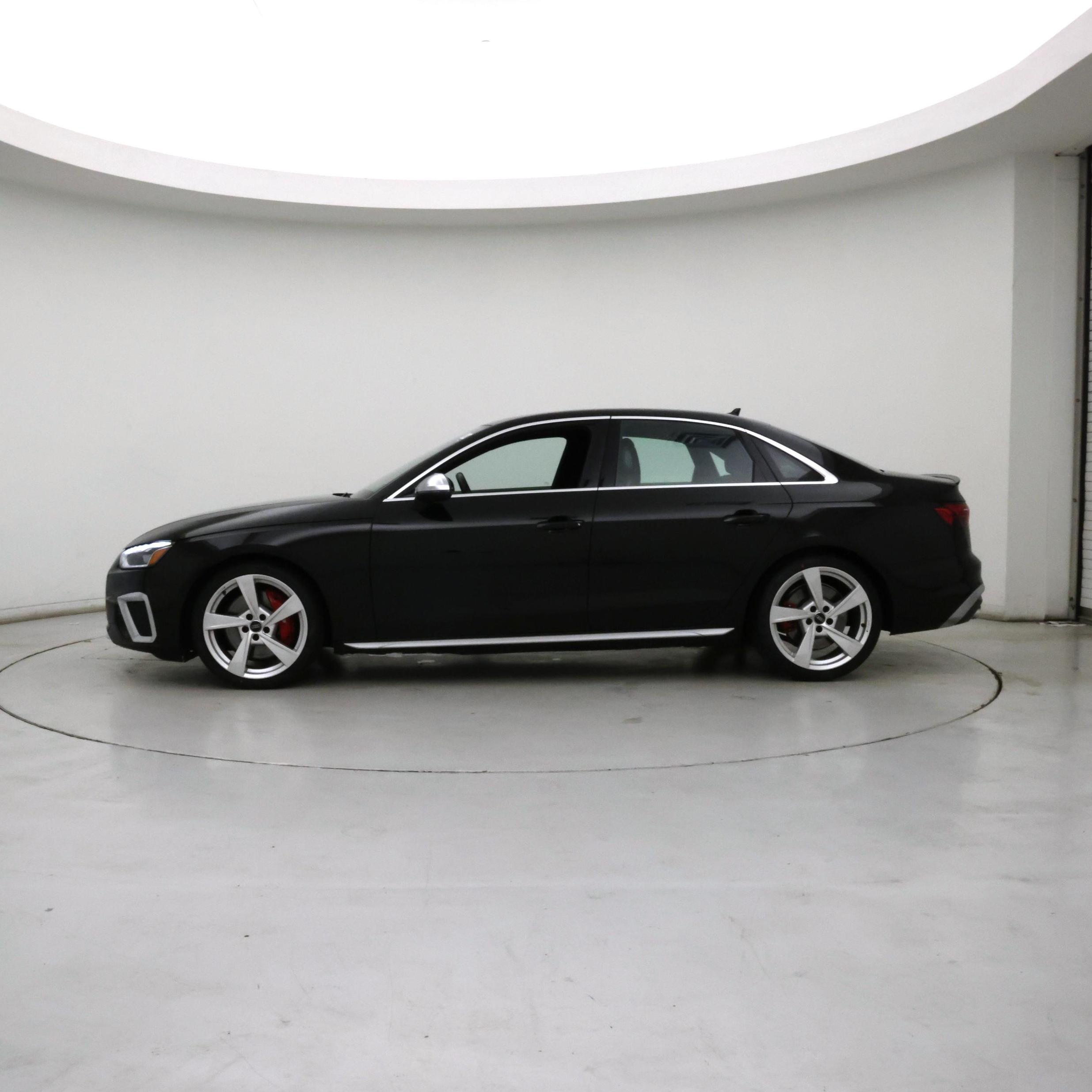 Thumbnail: 2020 Audi S4 - 3