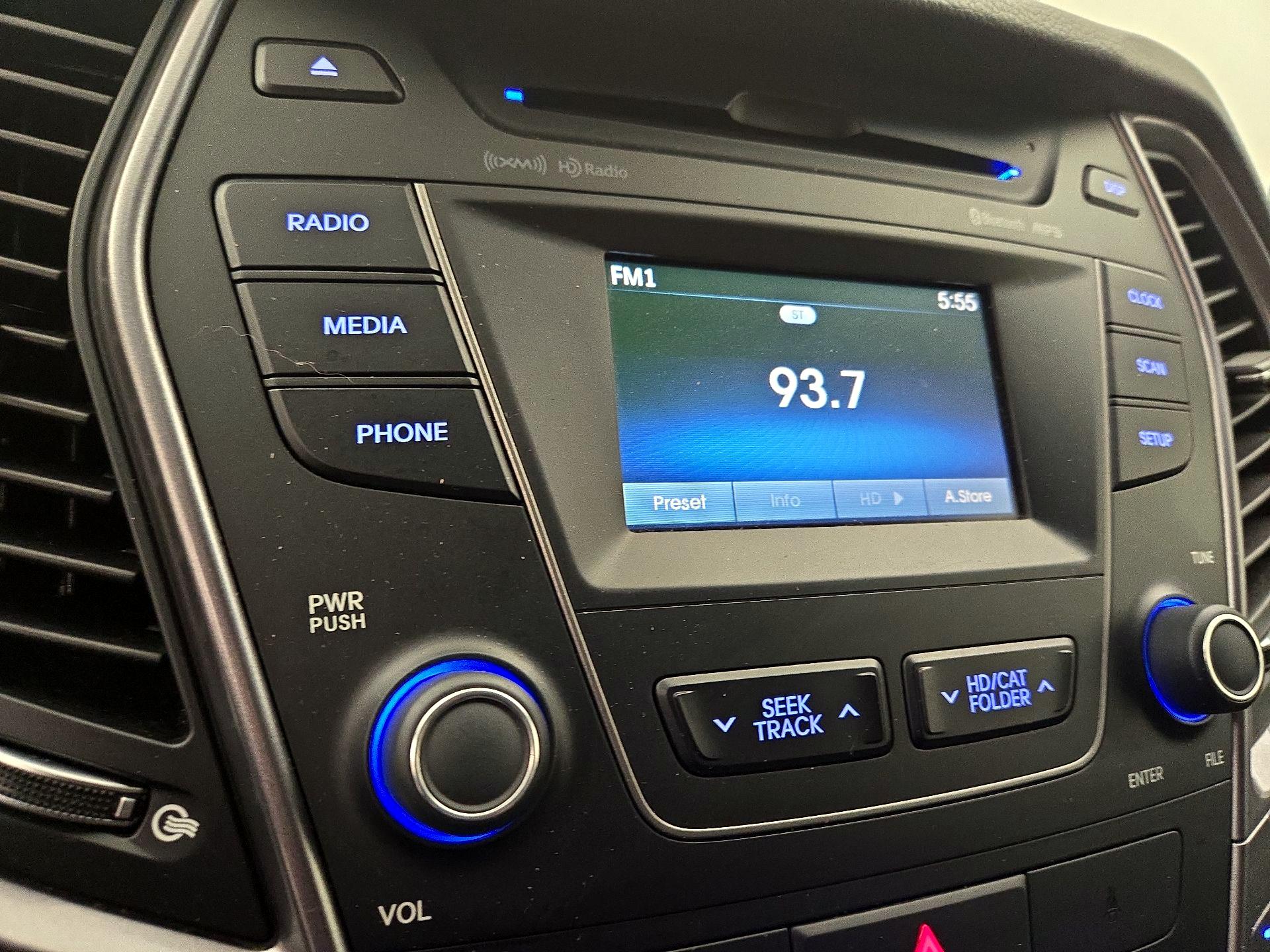 Thumbnail: 2015 Hyundai Santa Fe - 15