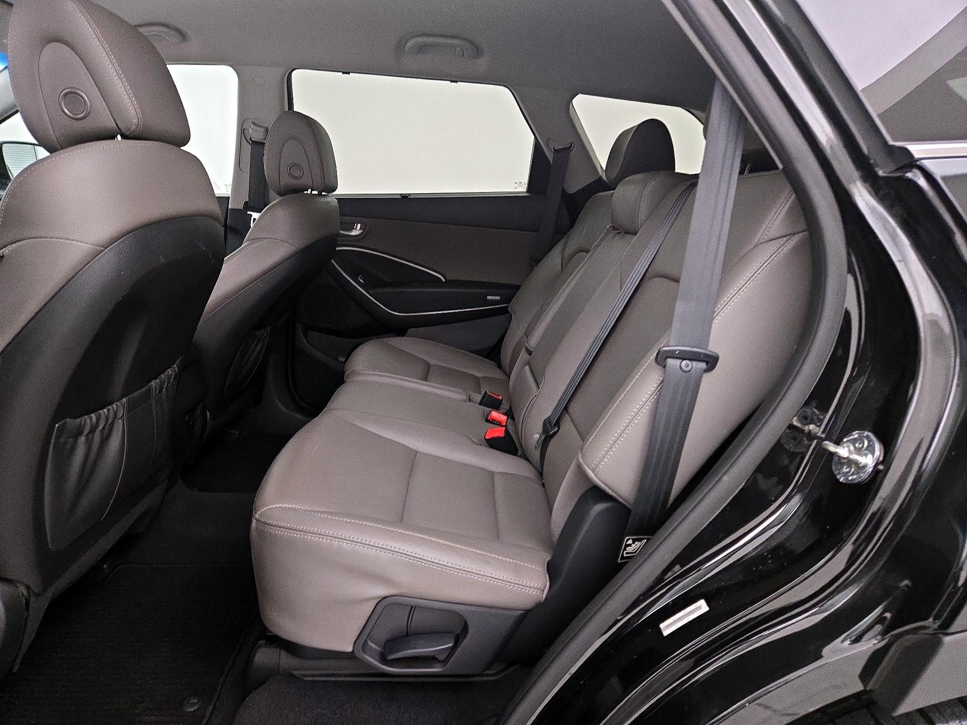 Thumbnail: 2015 Hyundai Santa Fe - 19