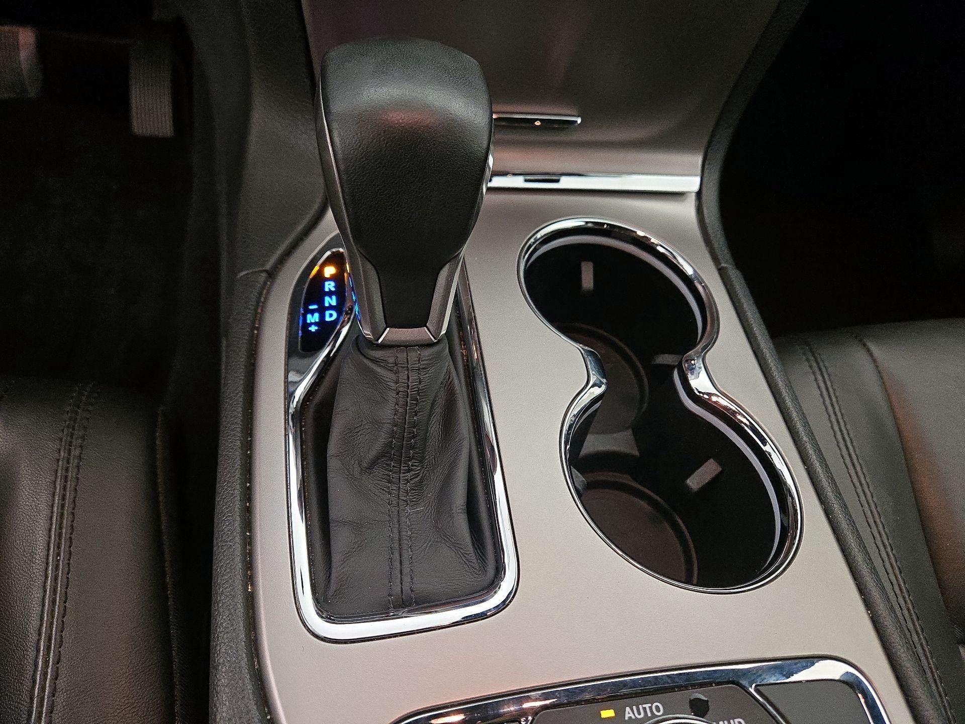 Thumbnail: 2019 Jeep Grand Cherokee - 16