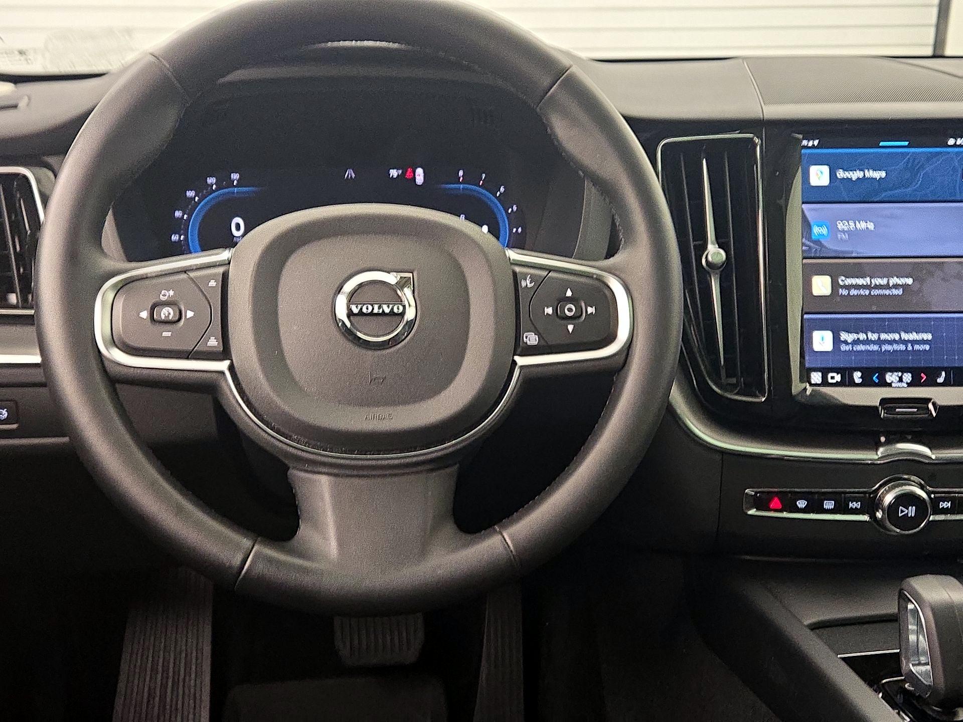 Thumbnail: 2024 Volvo XC60 - 10