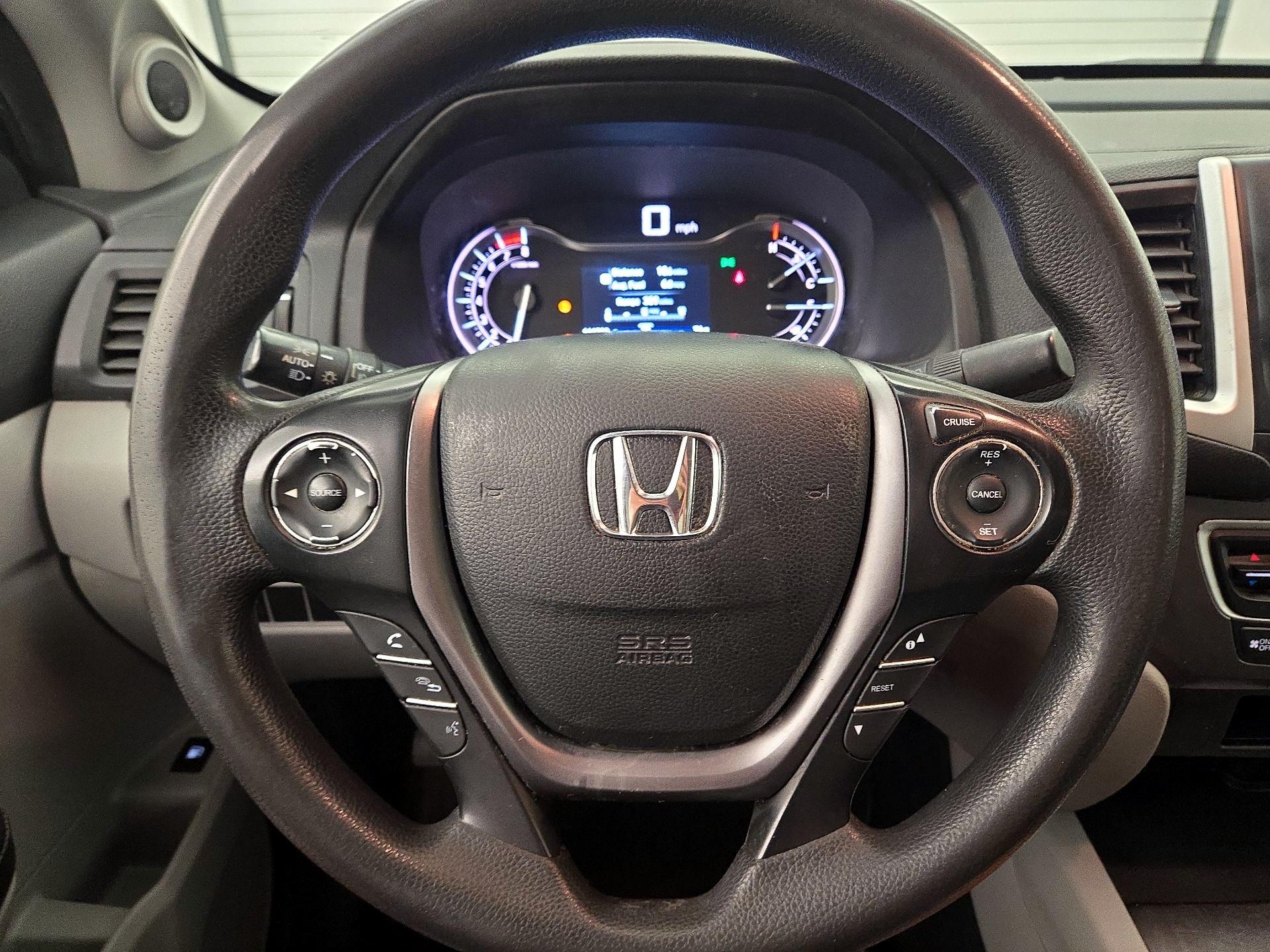 Thumbnail: 2017 Honda Ridgeline - 10