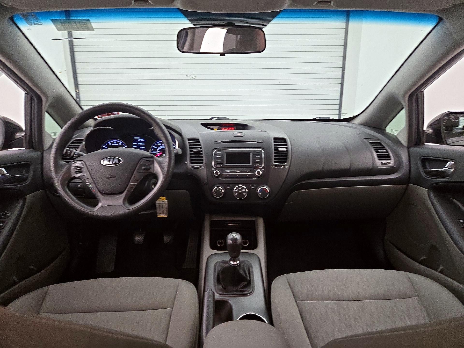 Thumbnail: 2015 Kia Forte - 9