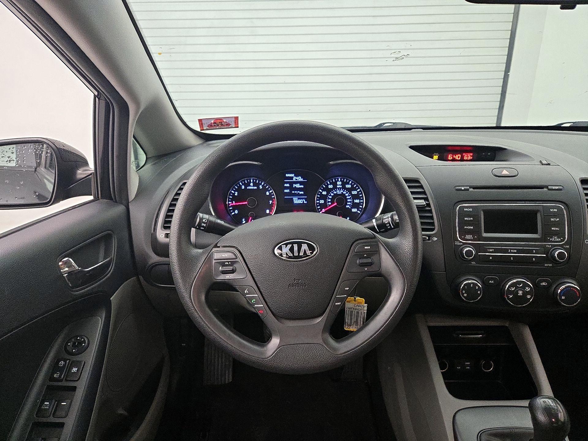 Thumbnail: 2015 Kia Forte - 10