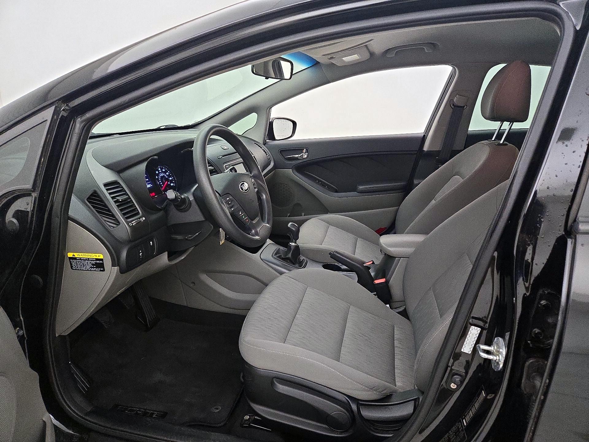 Thumbnail: 2015 Kia Forte - 11