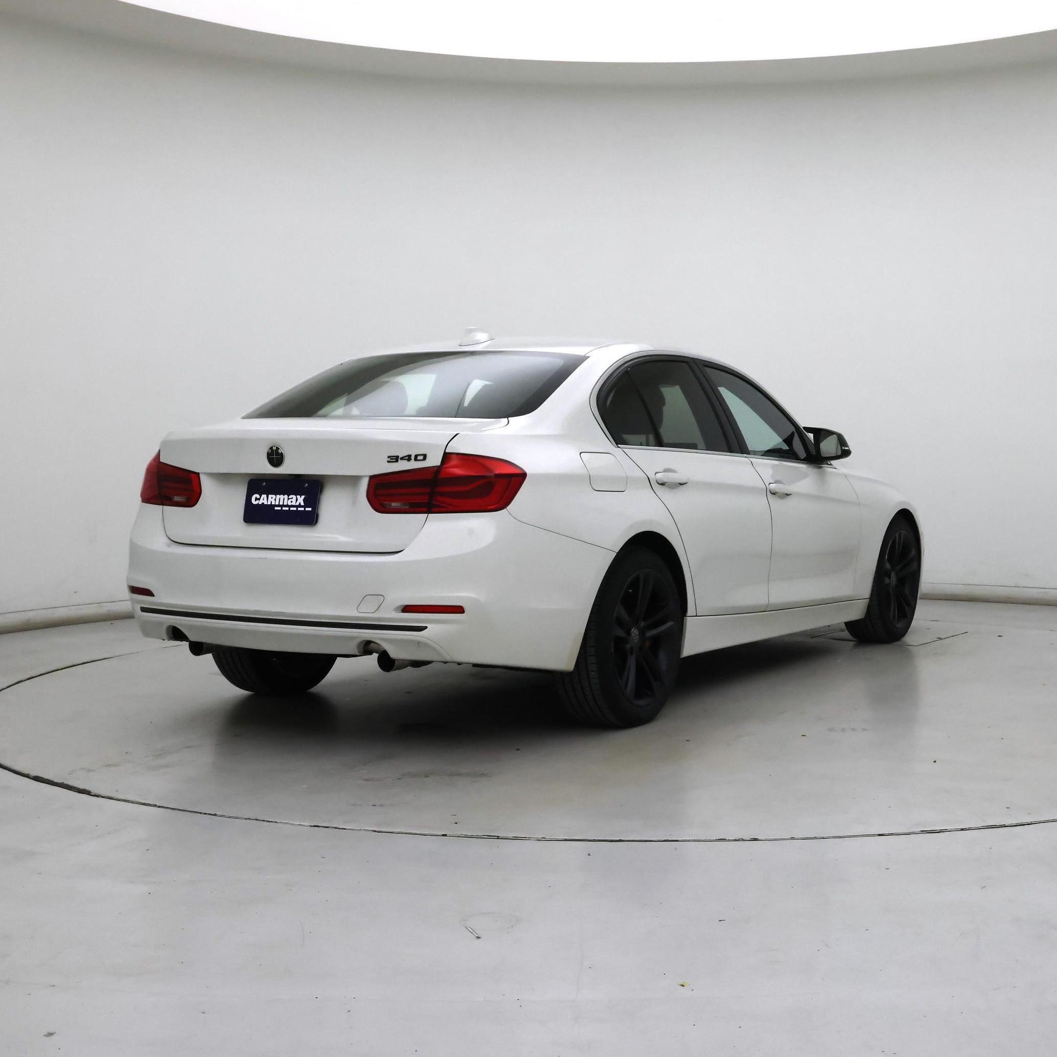 Thumbnail: 2018 BMW 3 Series - 8