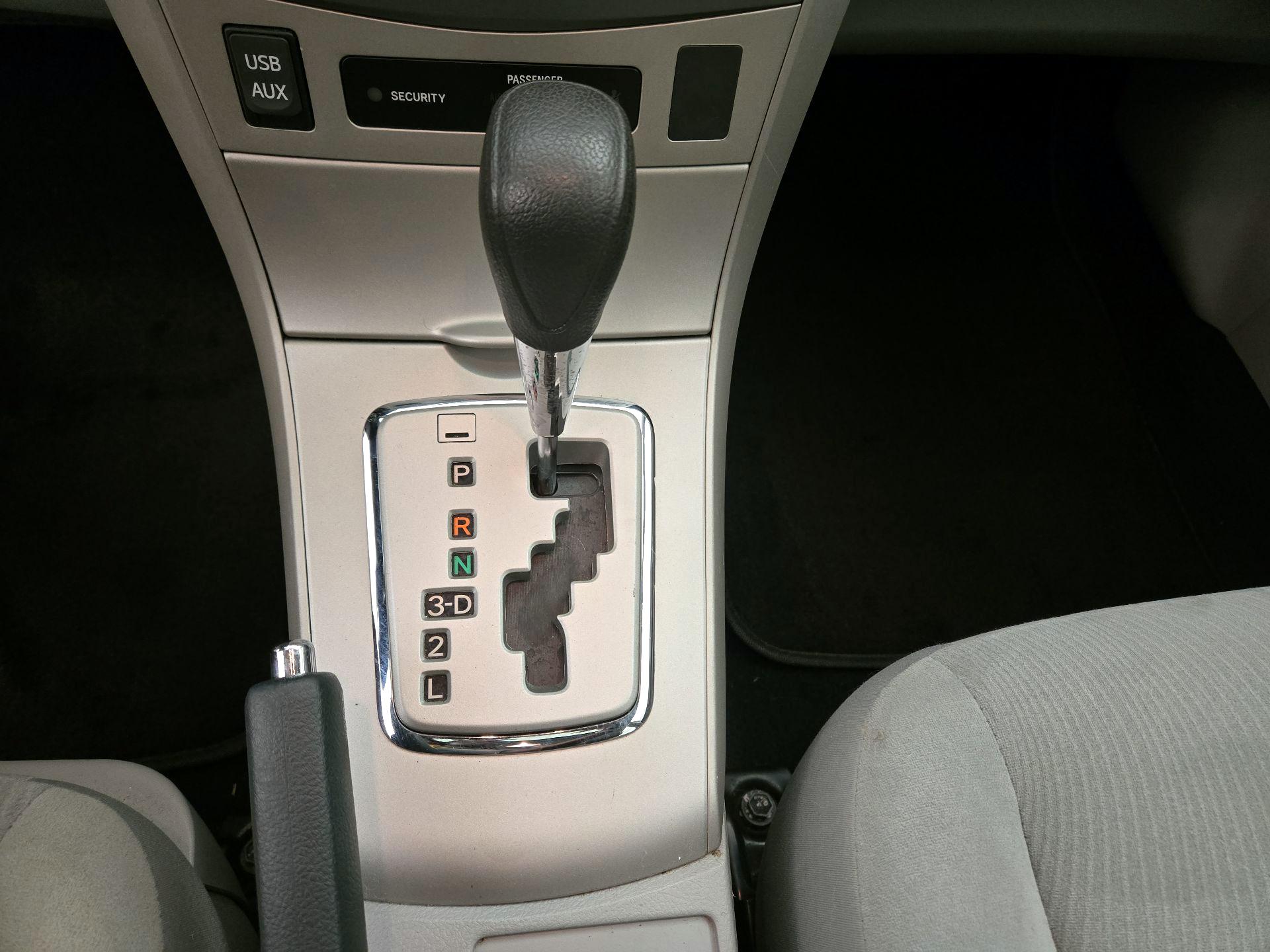 Thumbnail: 2013 Toyota Corolla - 15