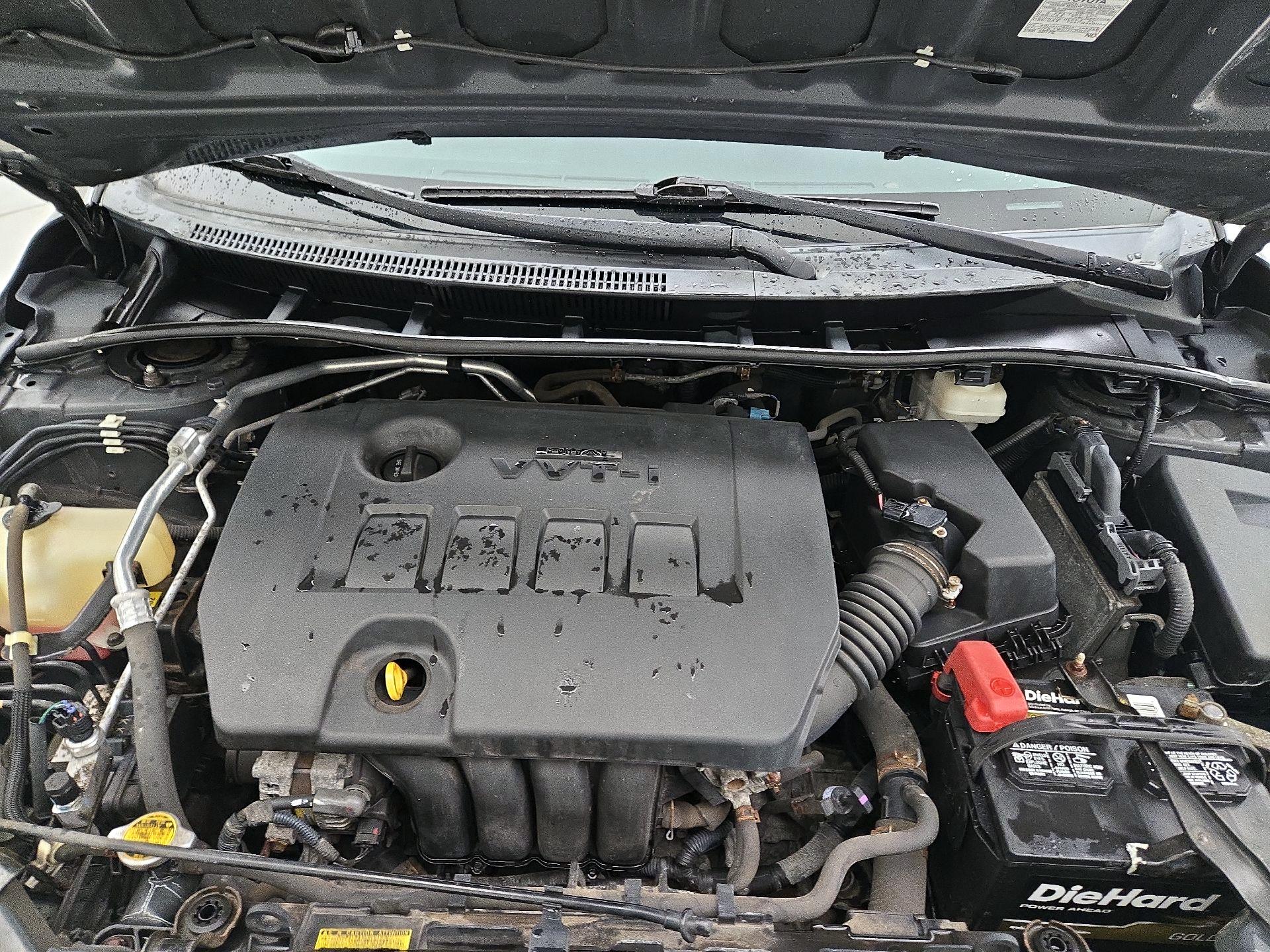 Thumbnail: 2013 Toyota Corolla - 18