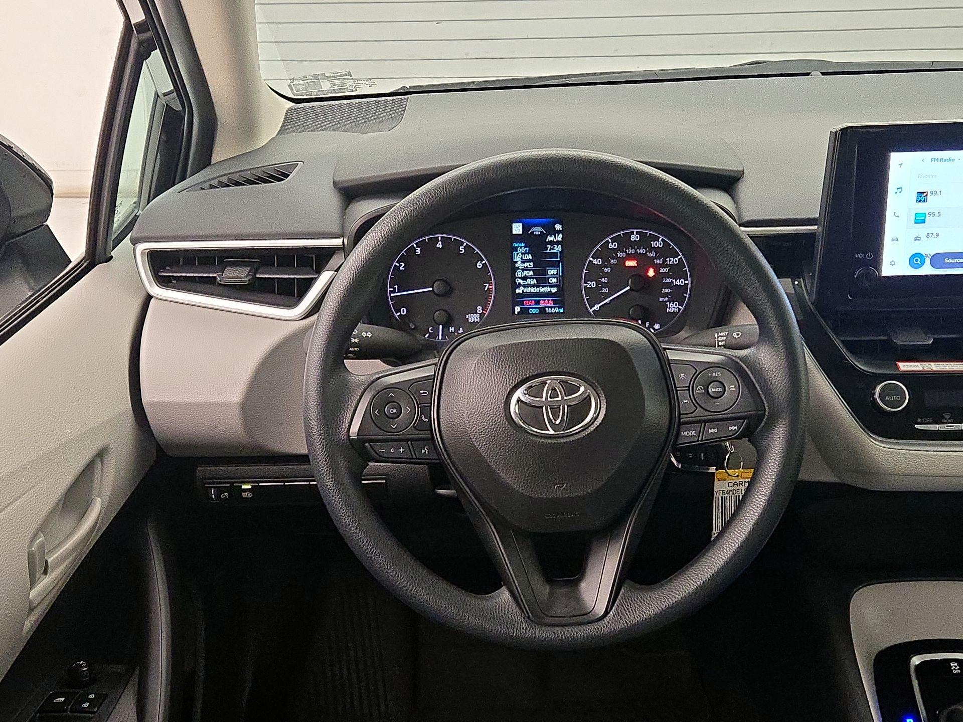 Thumbnail: 2025 Toyota Corolla - 10