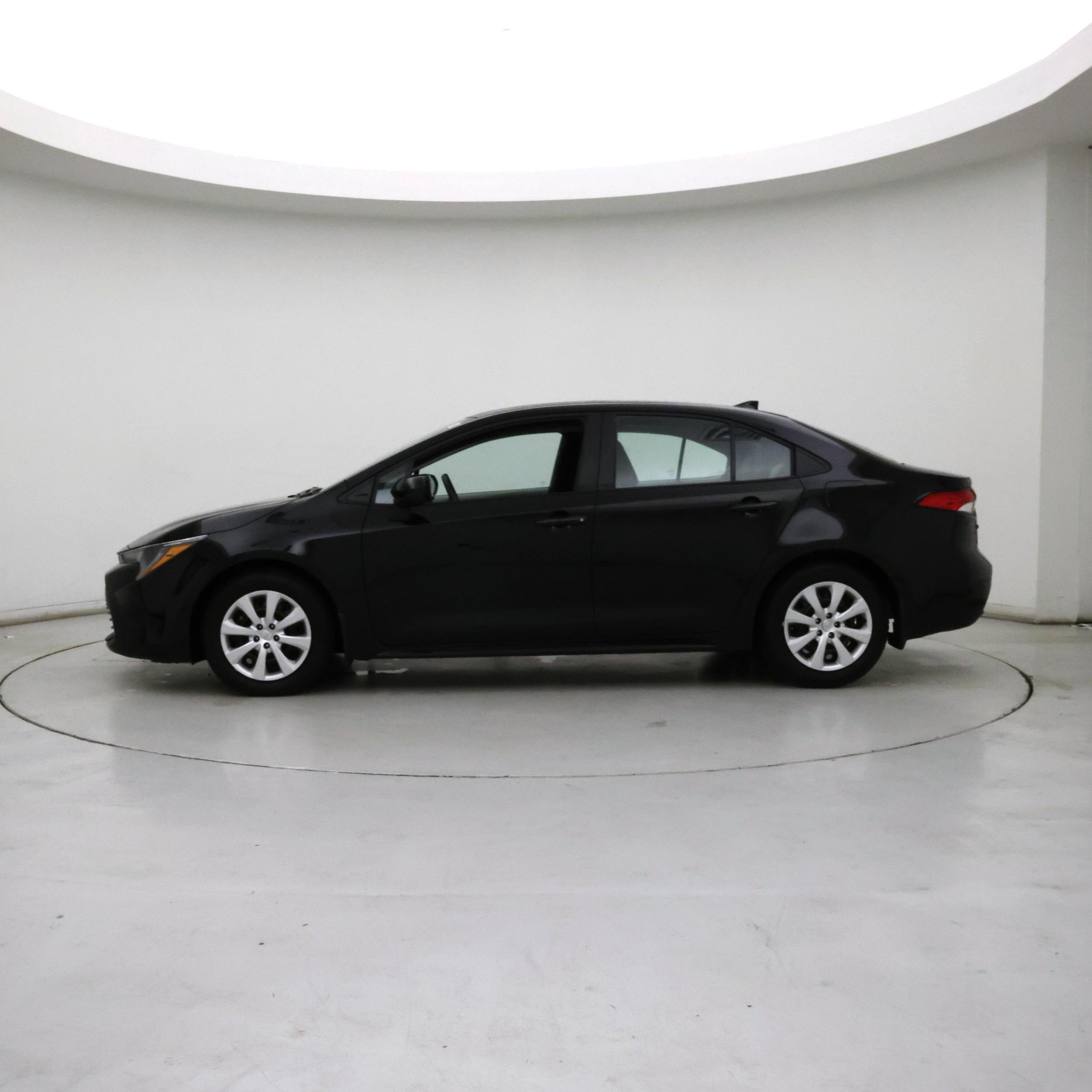 Thumbnail: 2025 Toyota Corolla - 3