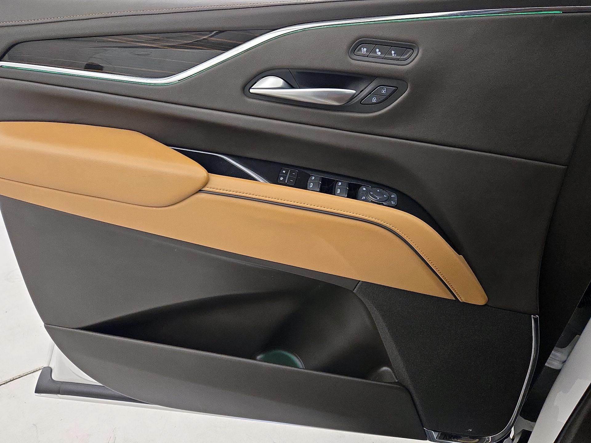 Thumbnail: 2023 Cadillac Escalade - 12