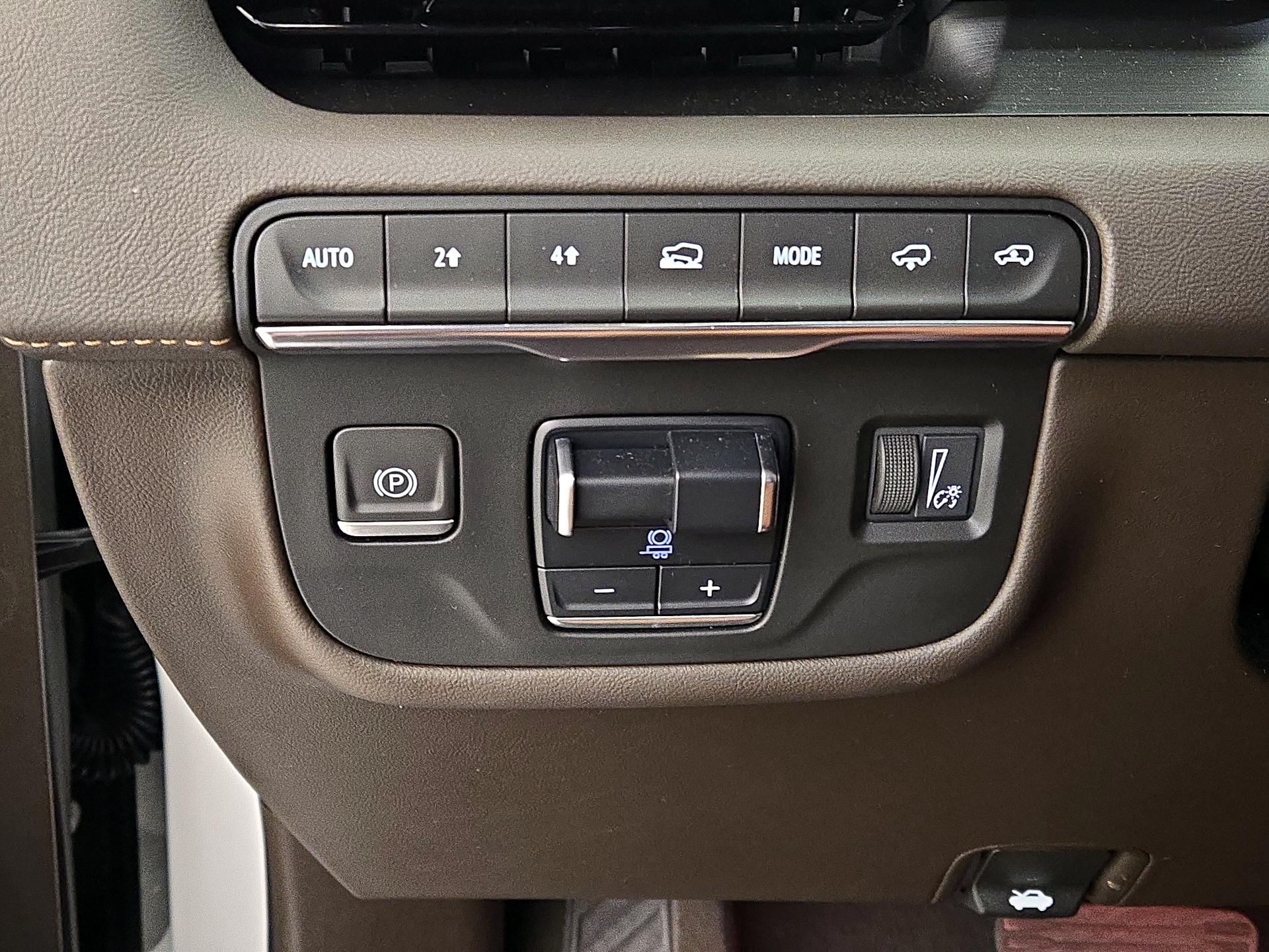 Thumbnail: 2023 Cadillac Escalade - 13