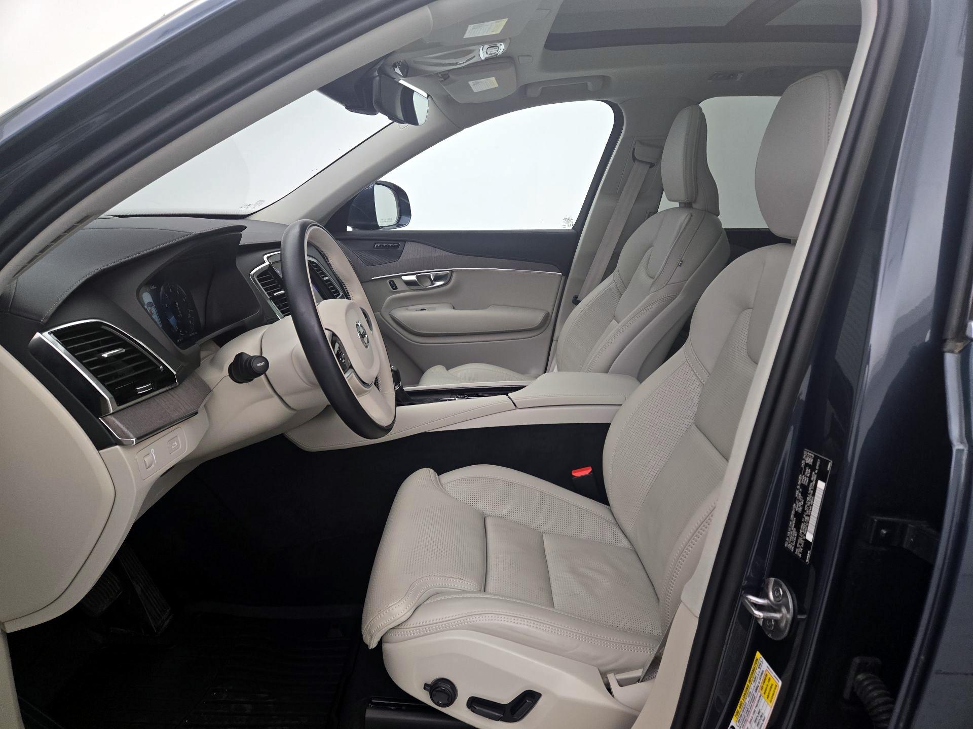 Thumbnail: 2022 Volvo XC90 - 11