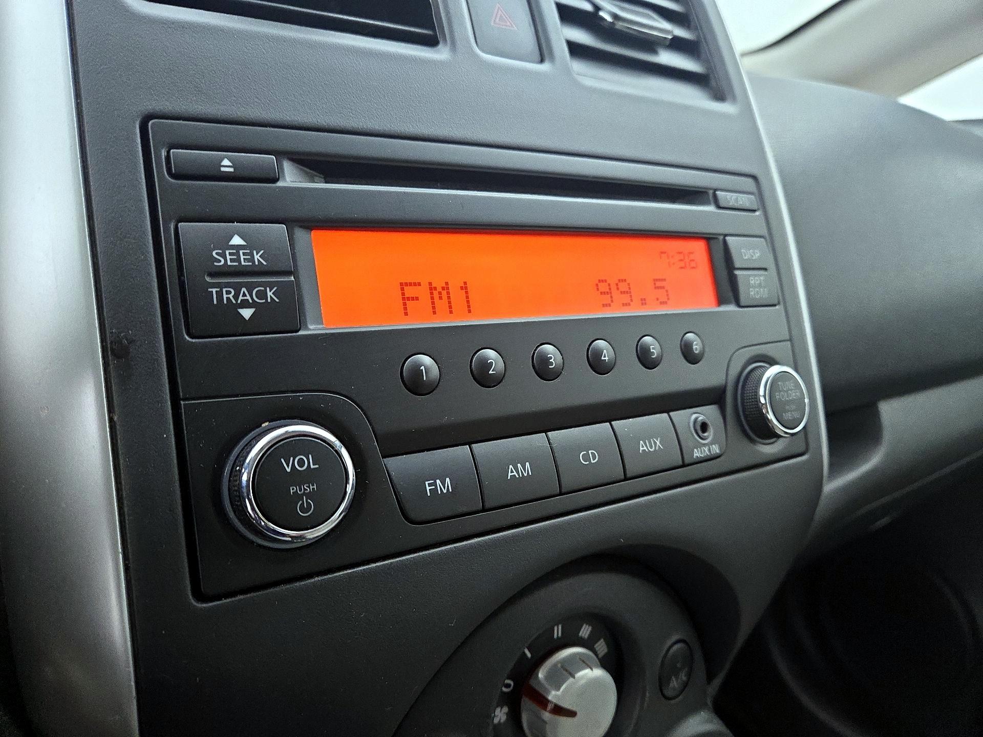 Thumbnail: 2014 Nissan Versa Note - 14