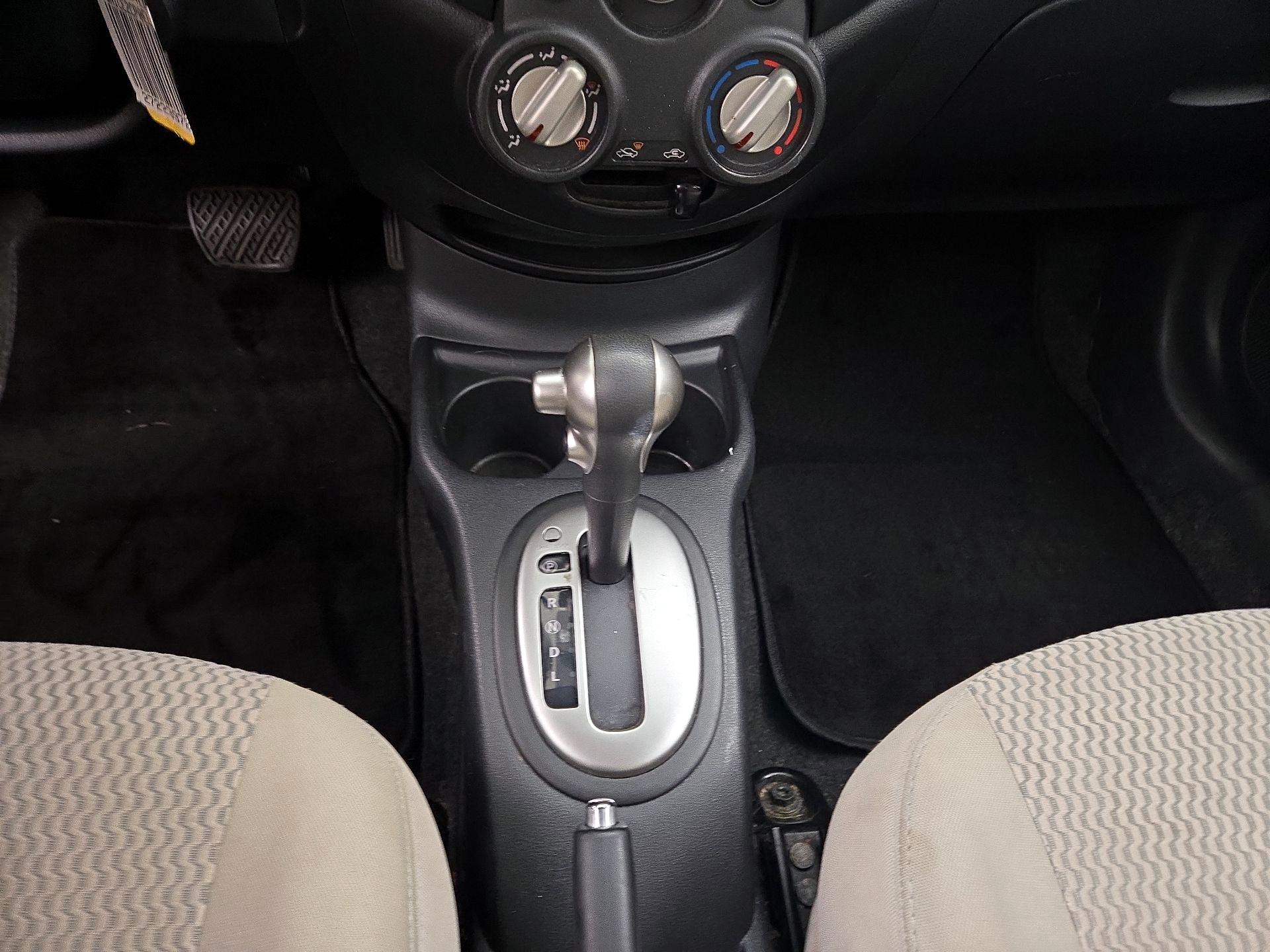 Thumbnail: 2014 Nissan Versa Note - 16