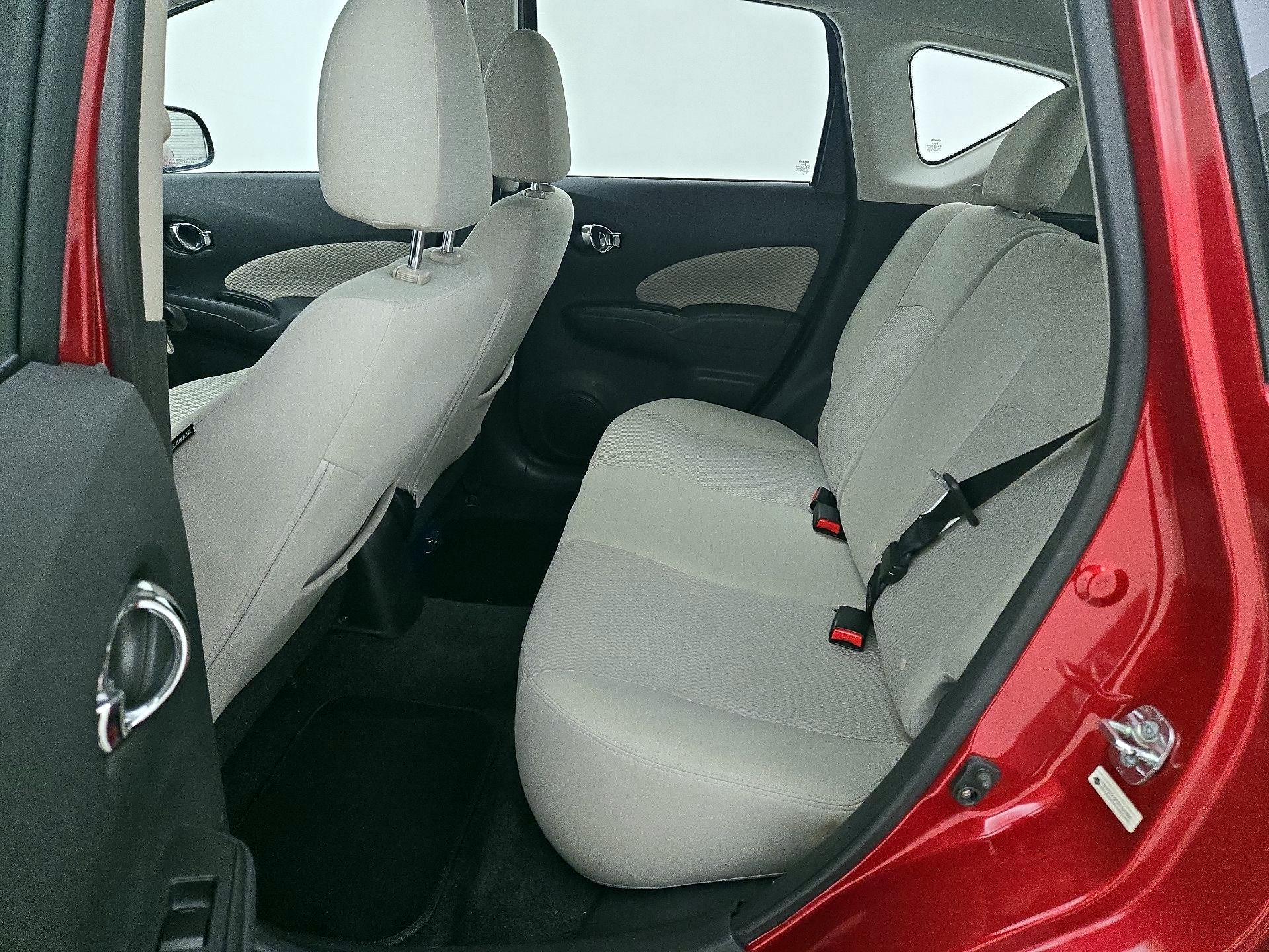 Thumbnail: 2014 Nissan Versa Note - 17
