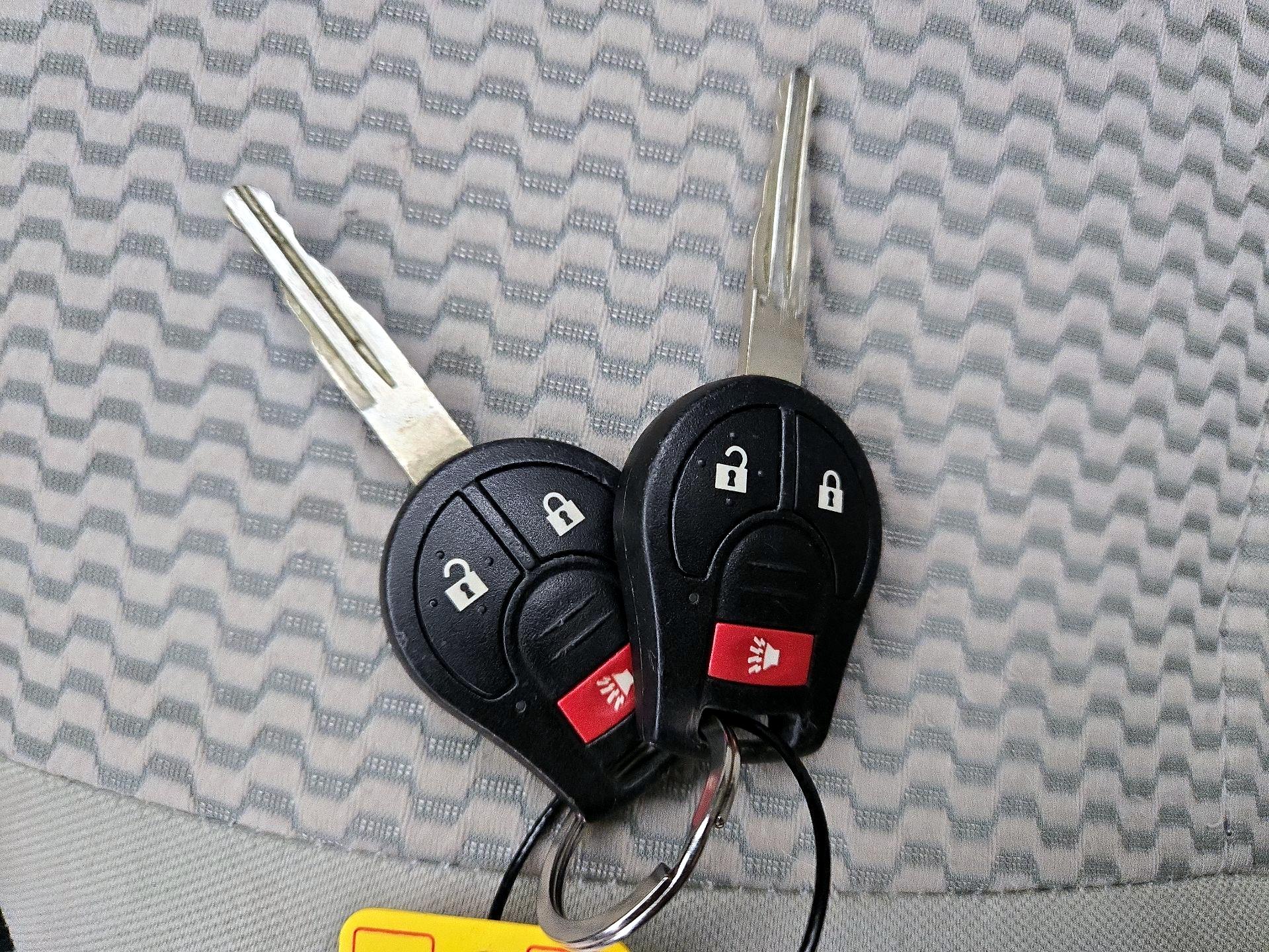 Thumbnail: 2014 Nissan Versa Note - 20