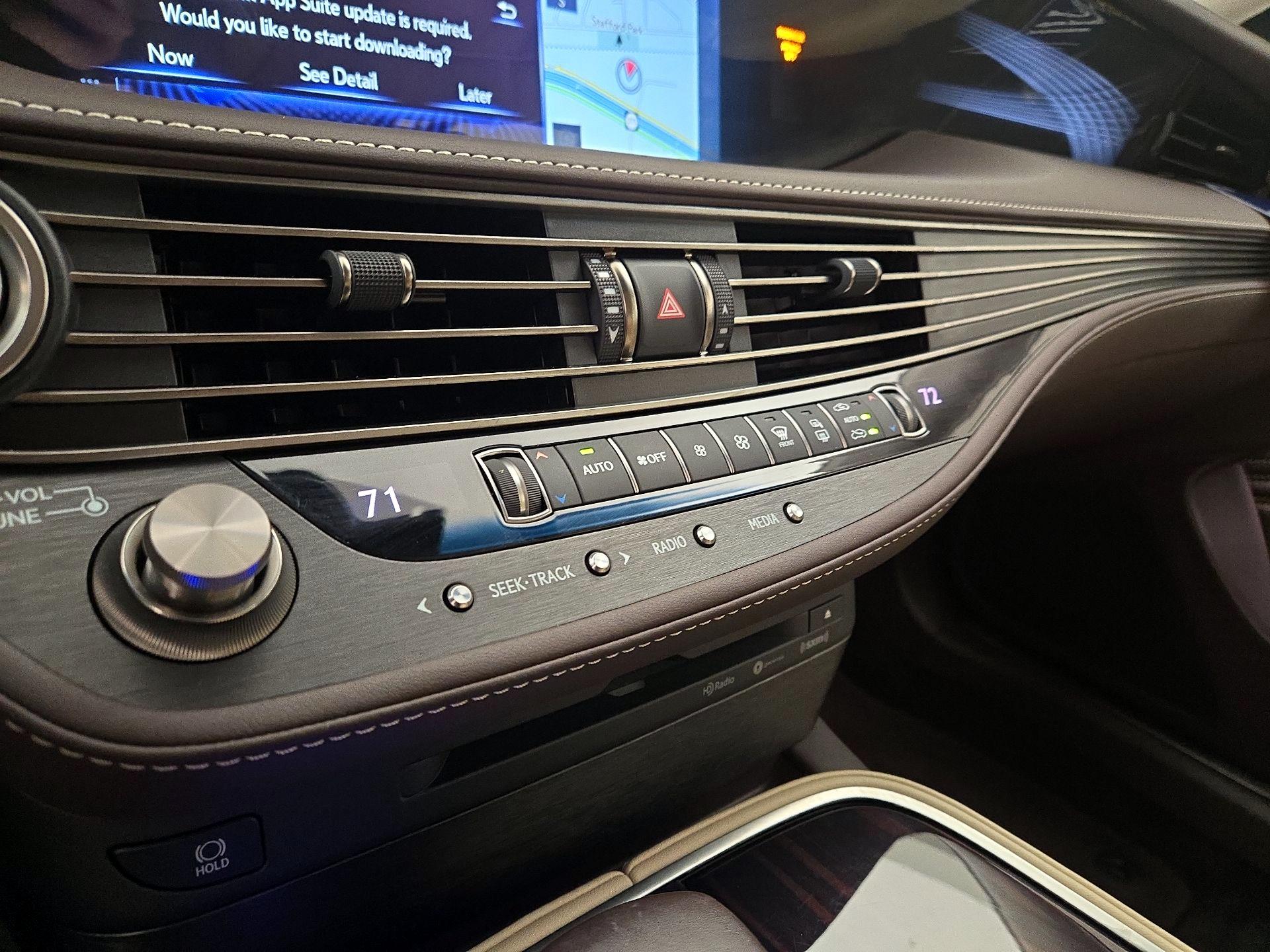 Thumbnail: 2018 Lexus LS - 16