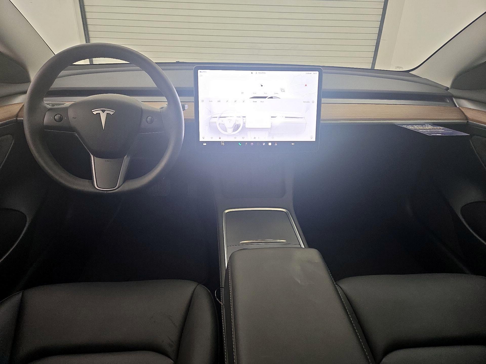 Thumbnail: 2023 Tesla Model 3 - 9