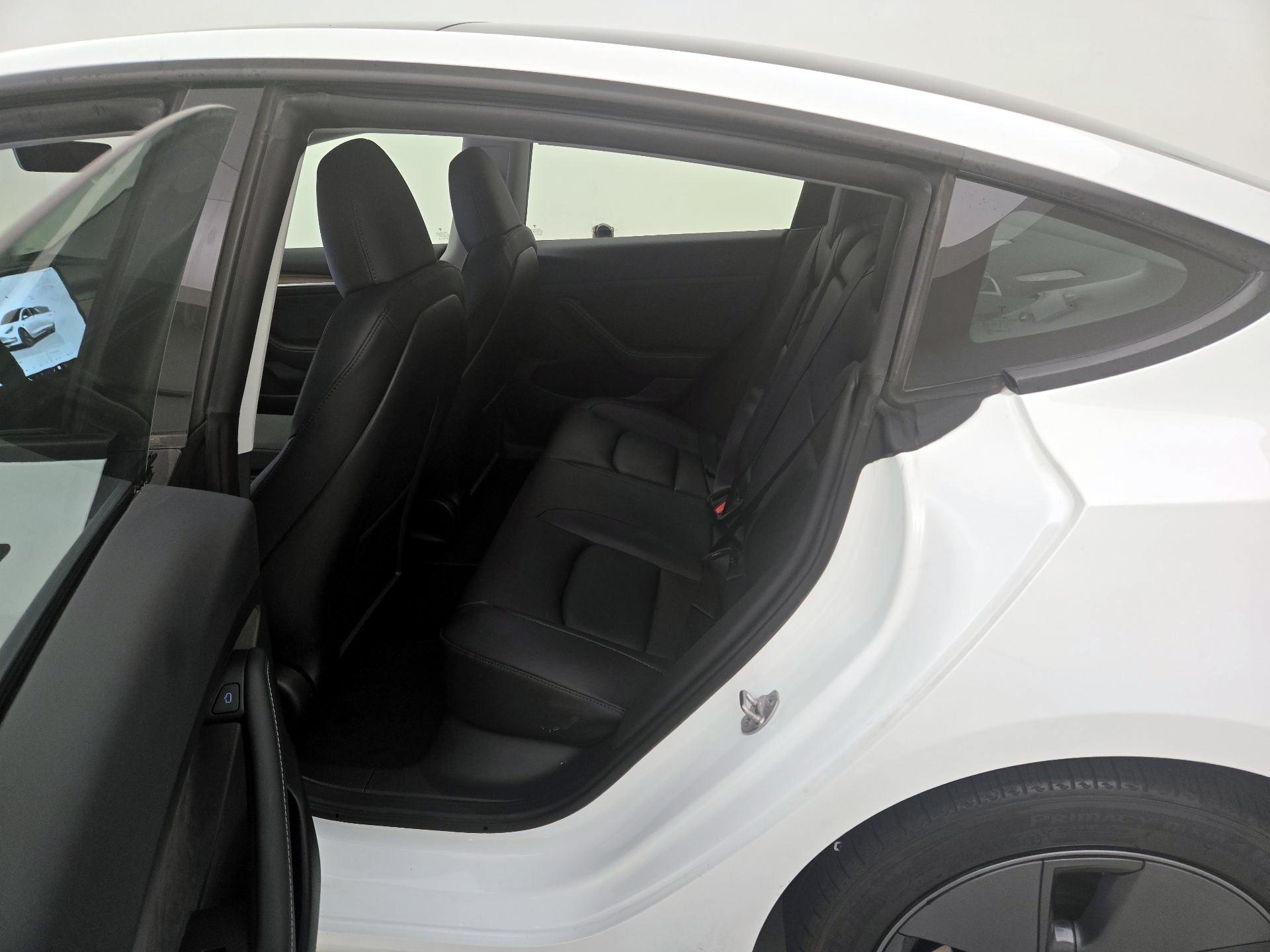 Thumbnail: 2023 Tesla Model 3 - 18
