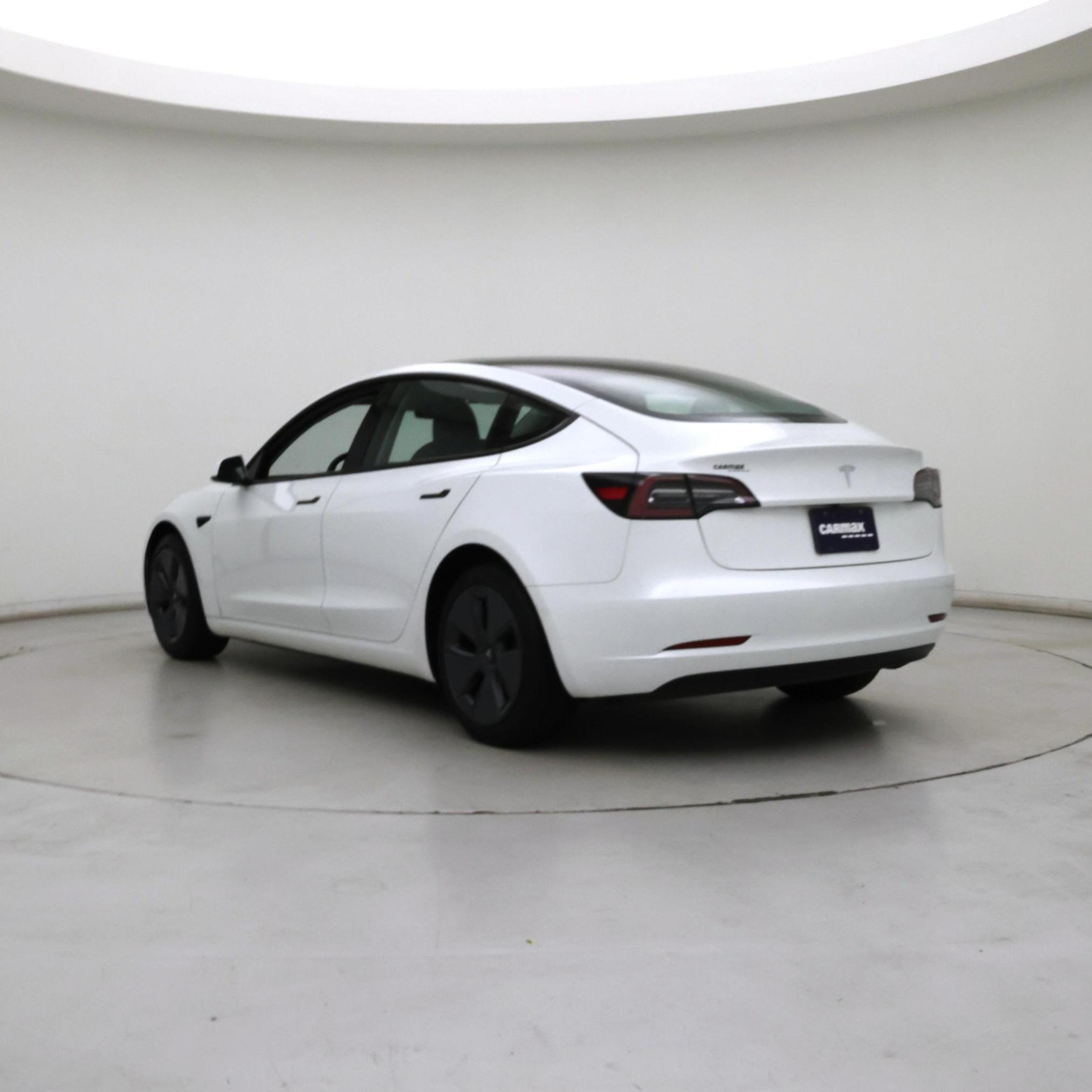 Thumbnail: 2023 Tesla Model 3 - 2