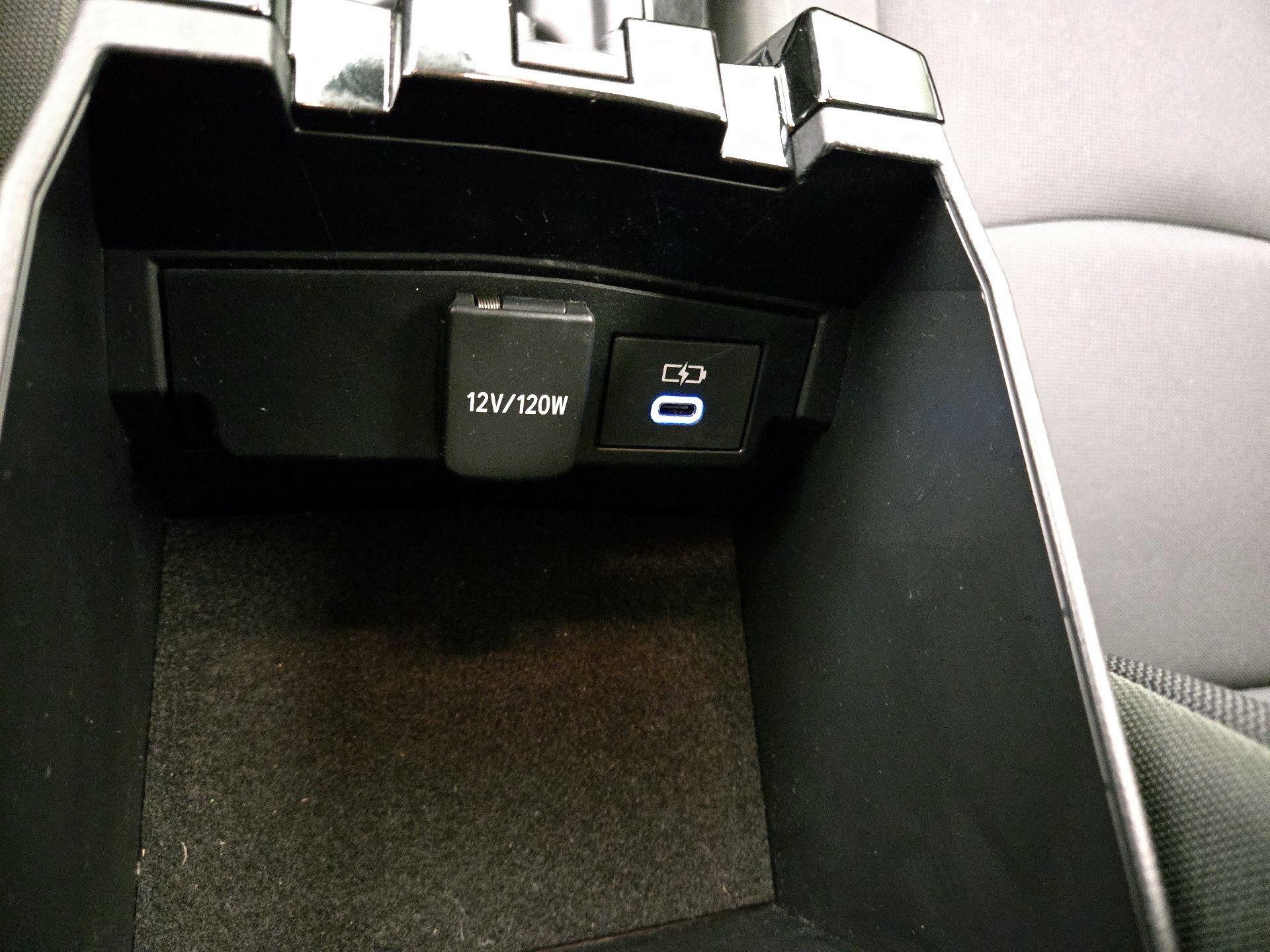 Thumbnail: 2022 Toyota Corolla - 18