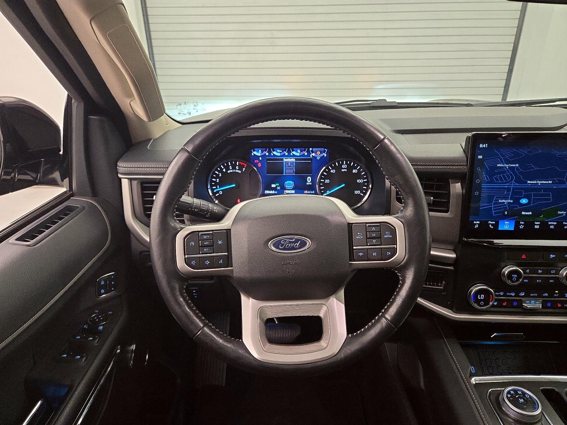 Thumbnail: 2022 Ford Expedition - 10