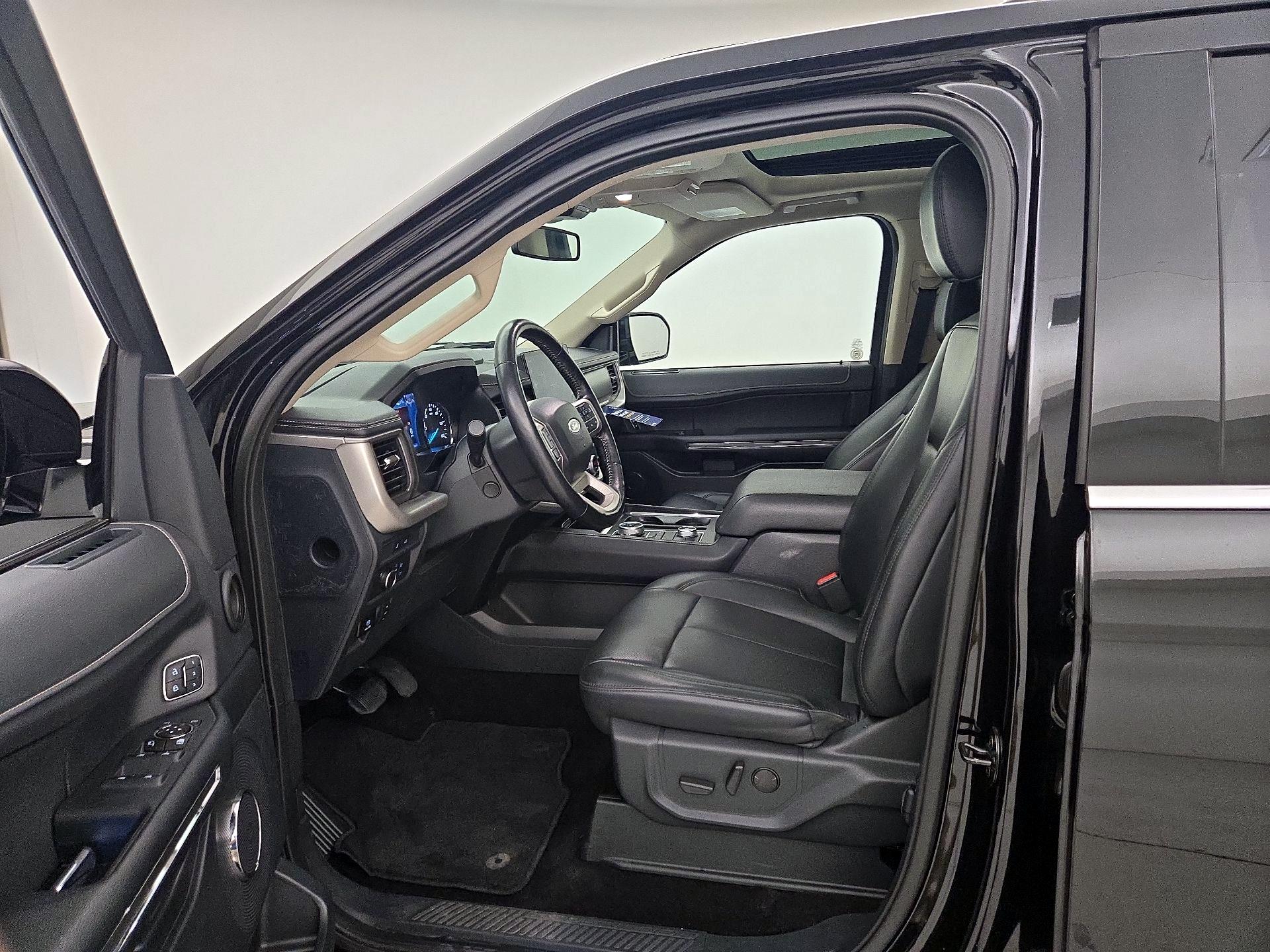 Thumbnail: 2022 Ford Expedition - 11